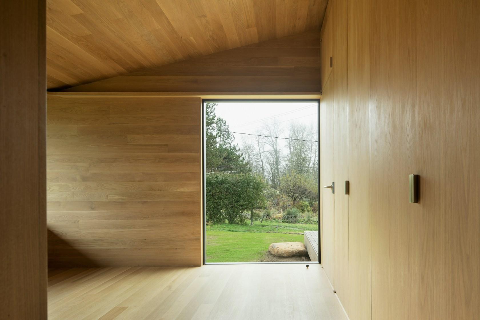 Divine House - image 10