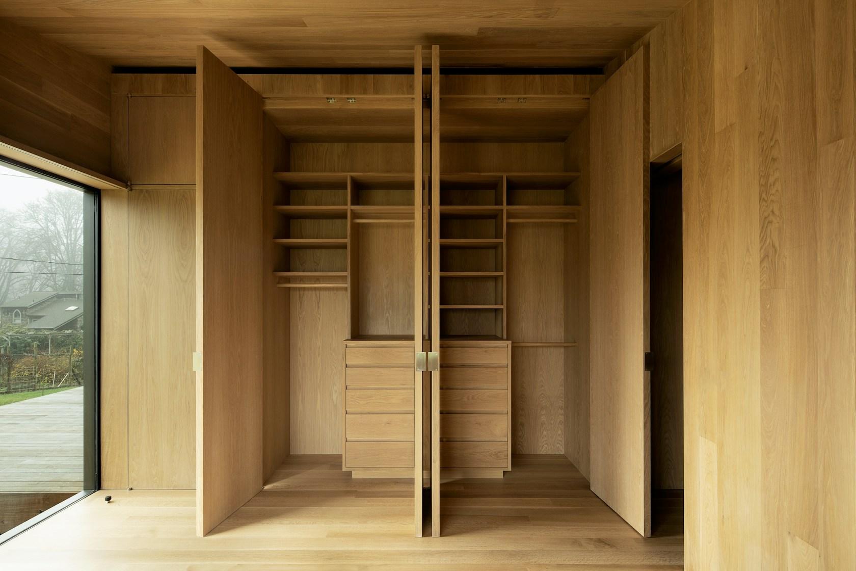 Divine House - image 9