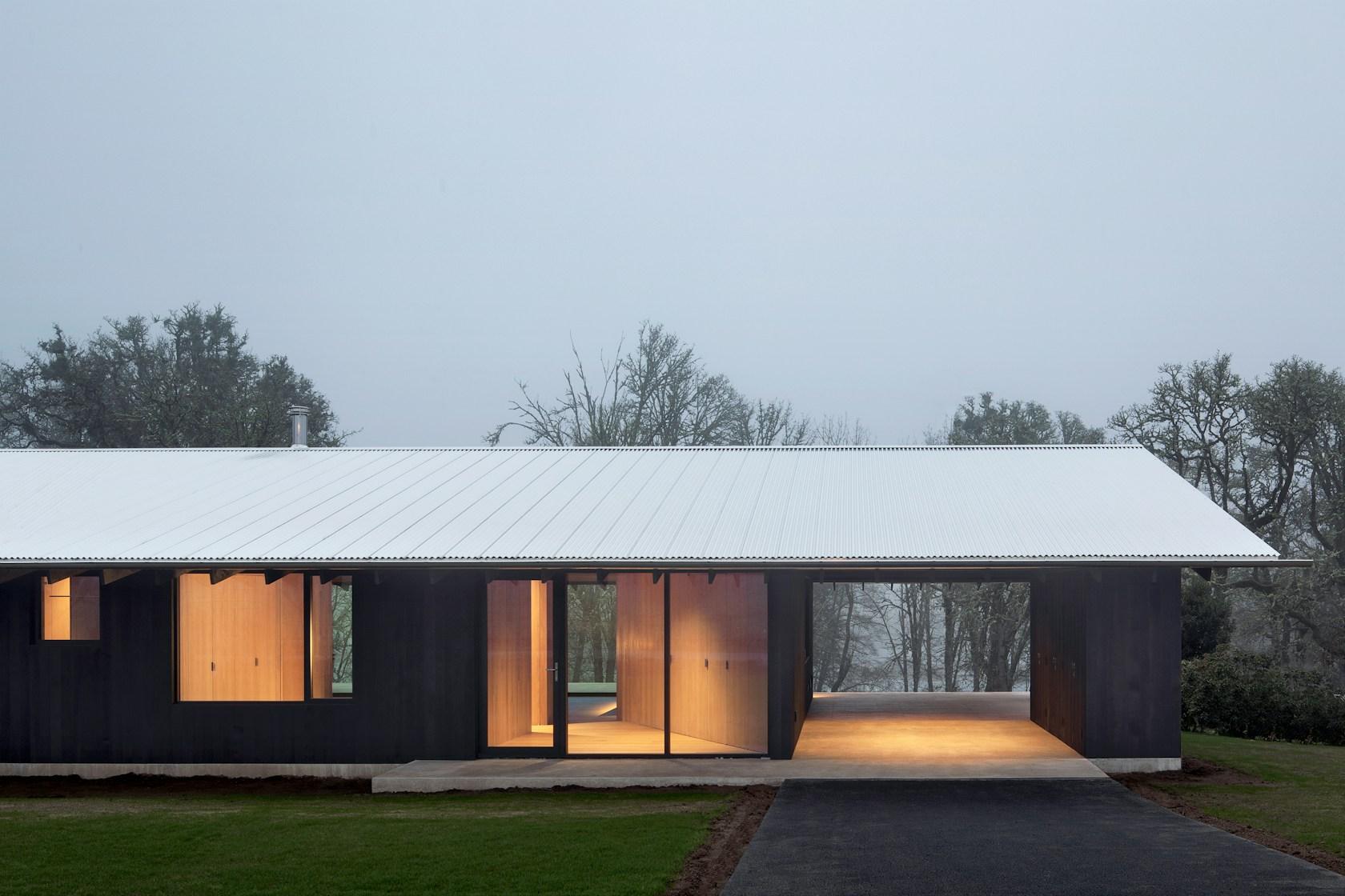 Divine House - image 30