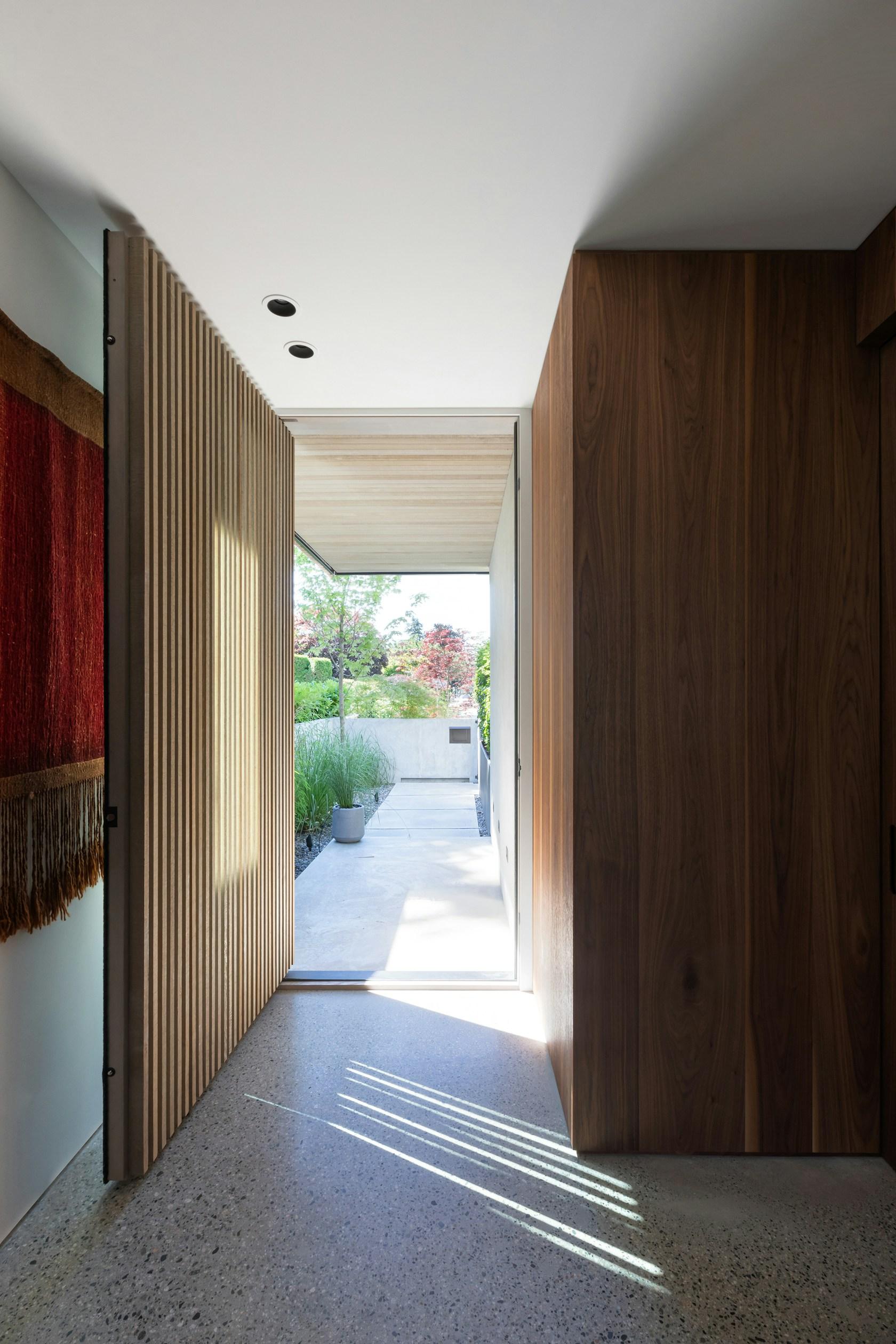 Big Sky Beach House - image 8