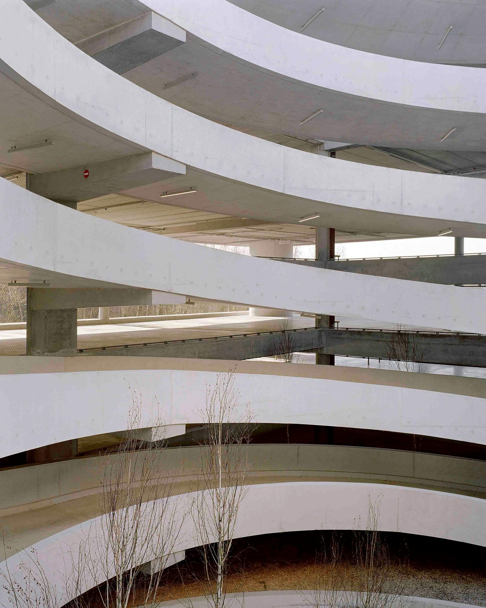 P+R park and ride - image 7