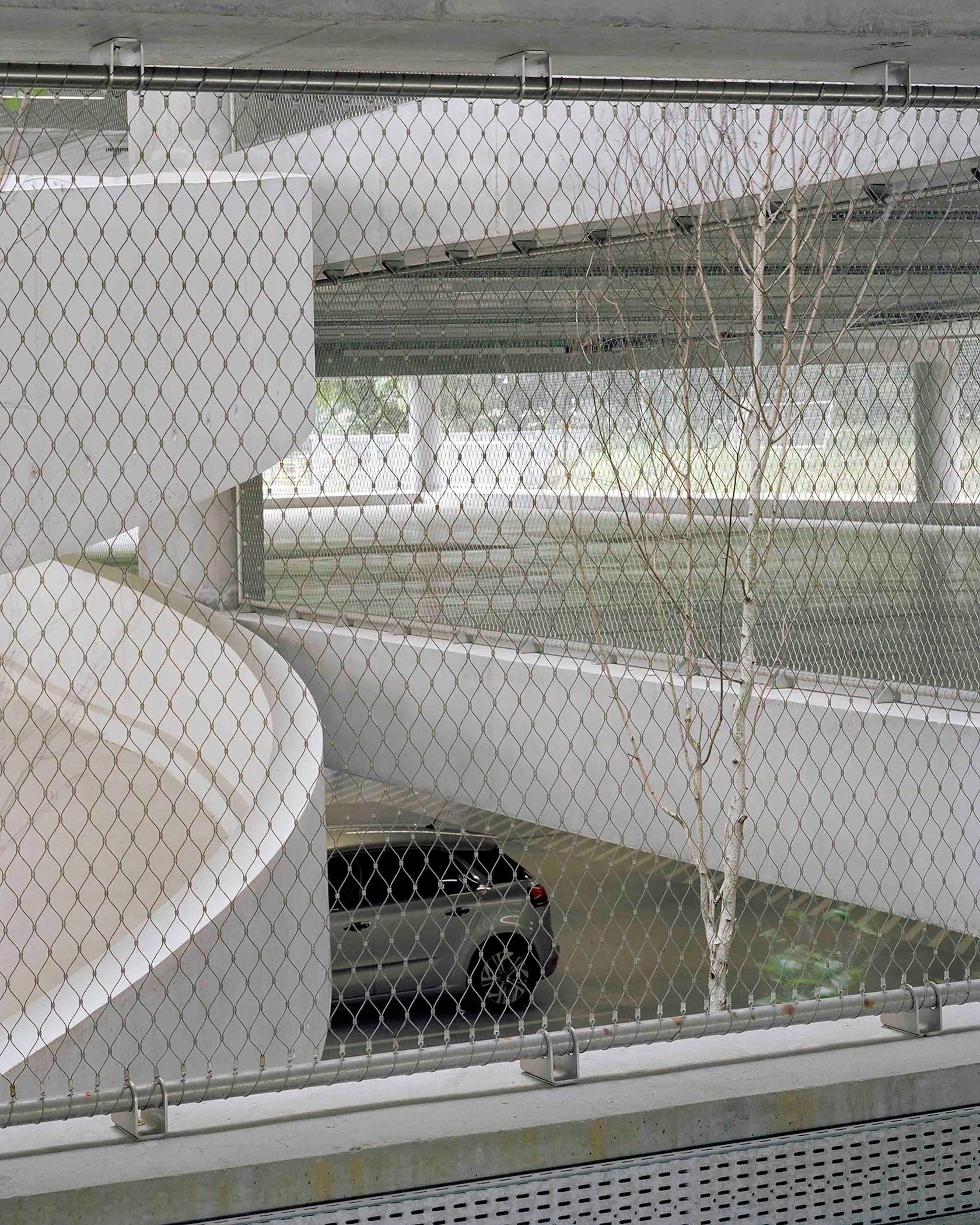 P+R park and ride - image 8