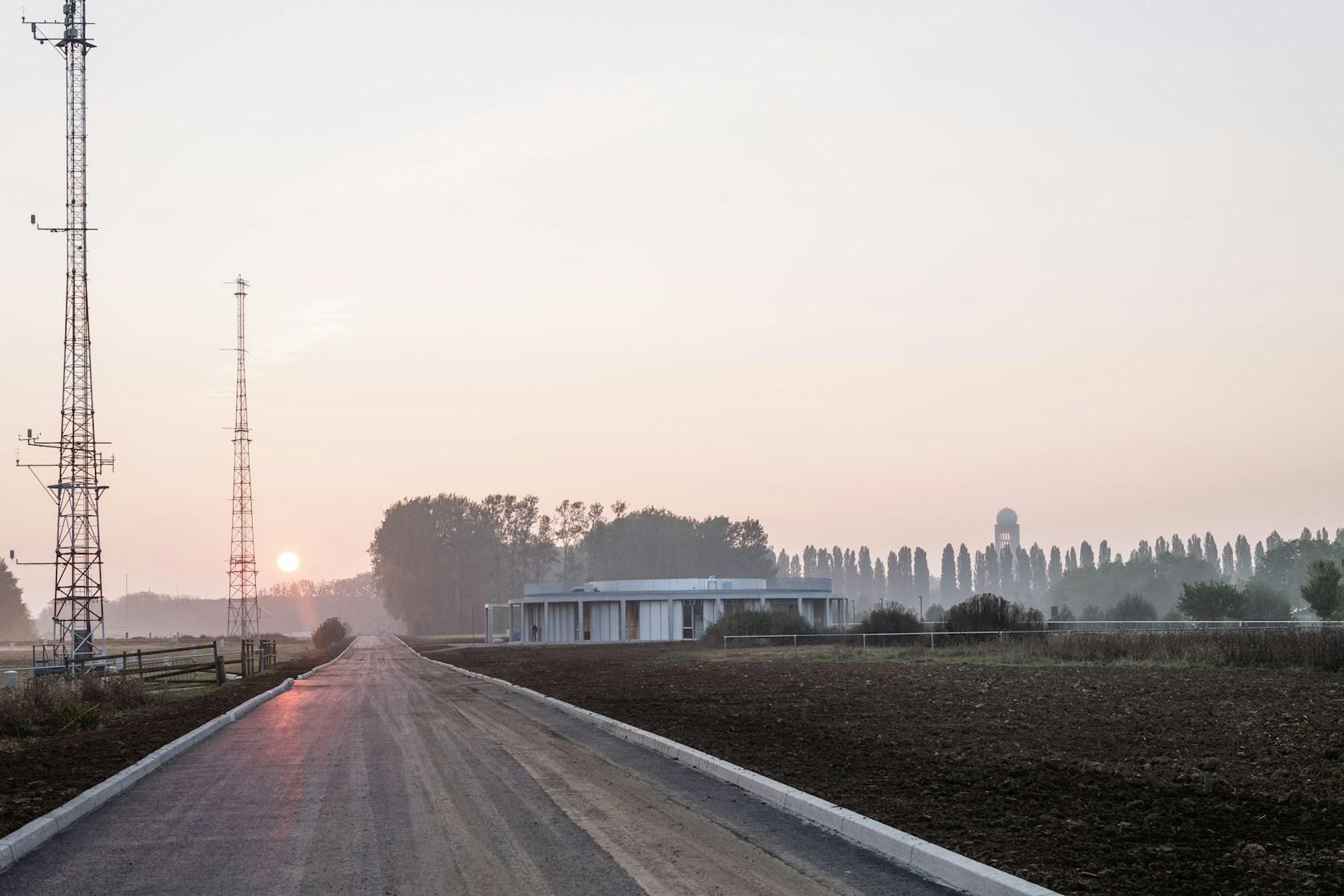 the Atmospheric Research Observatory center (SIRTA) - image 3