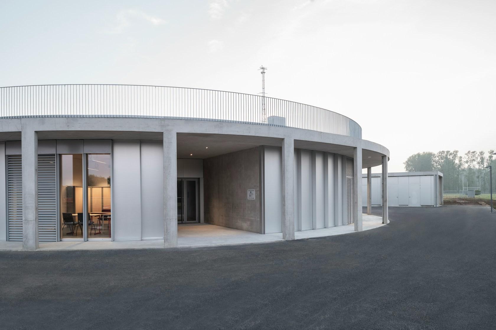the Atmospheric Research Observatory center (SIRTA) - image 5