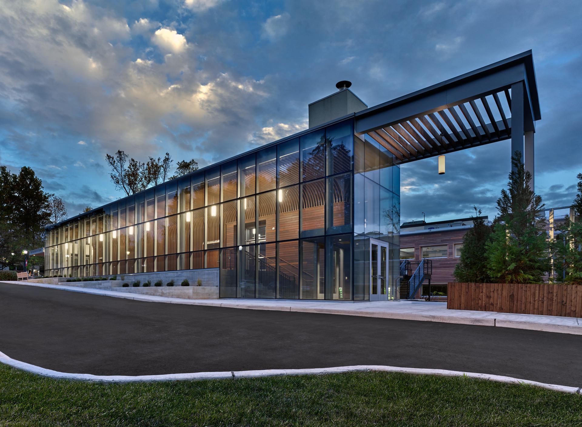 DAYLO STEM Center and Breen Performing Arts Center - image 4