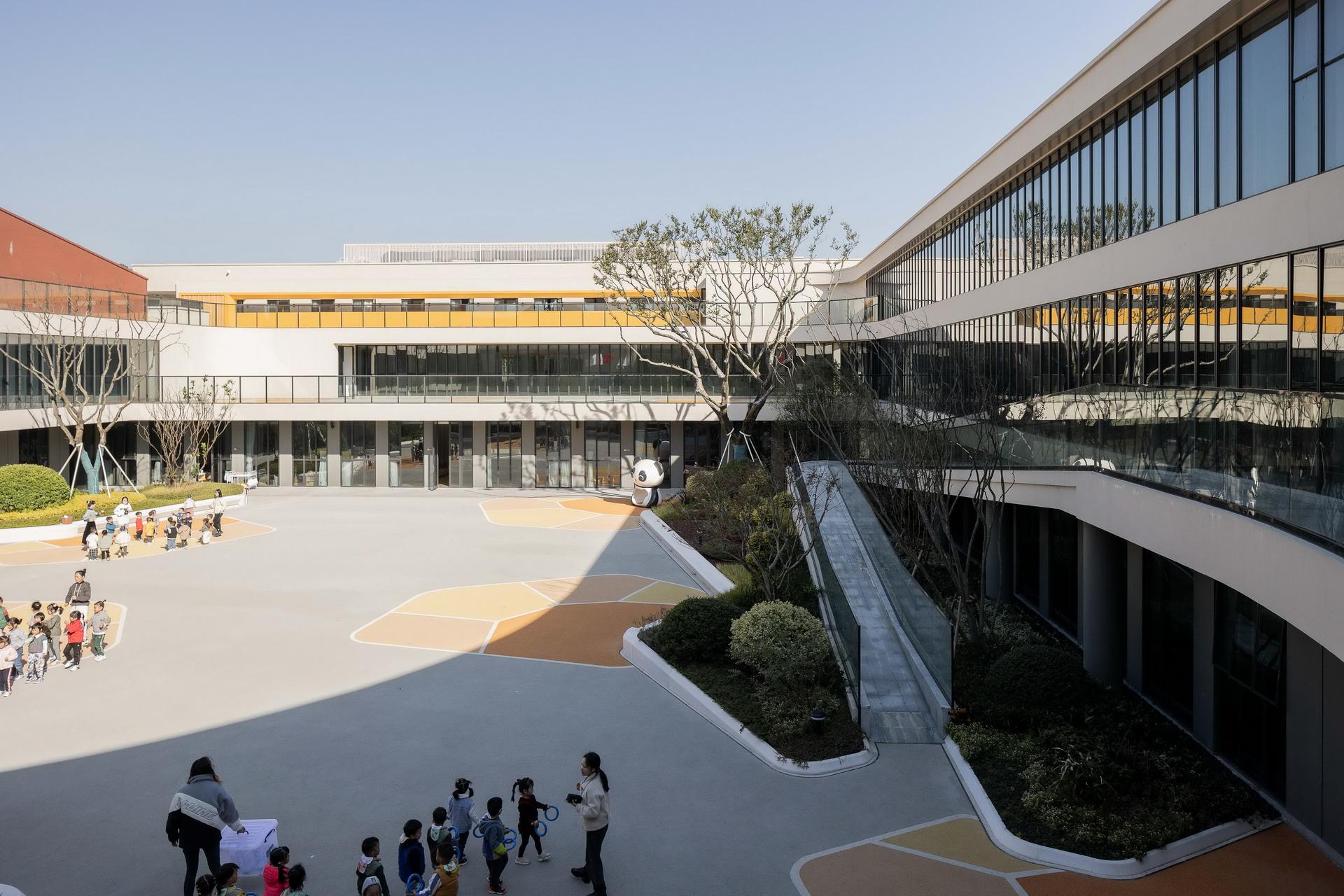 Zhoushan Greentown Yuhua Kindergarten - image 4