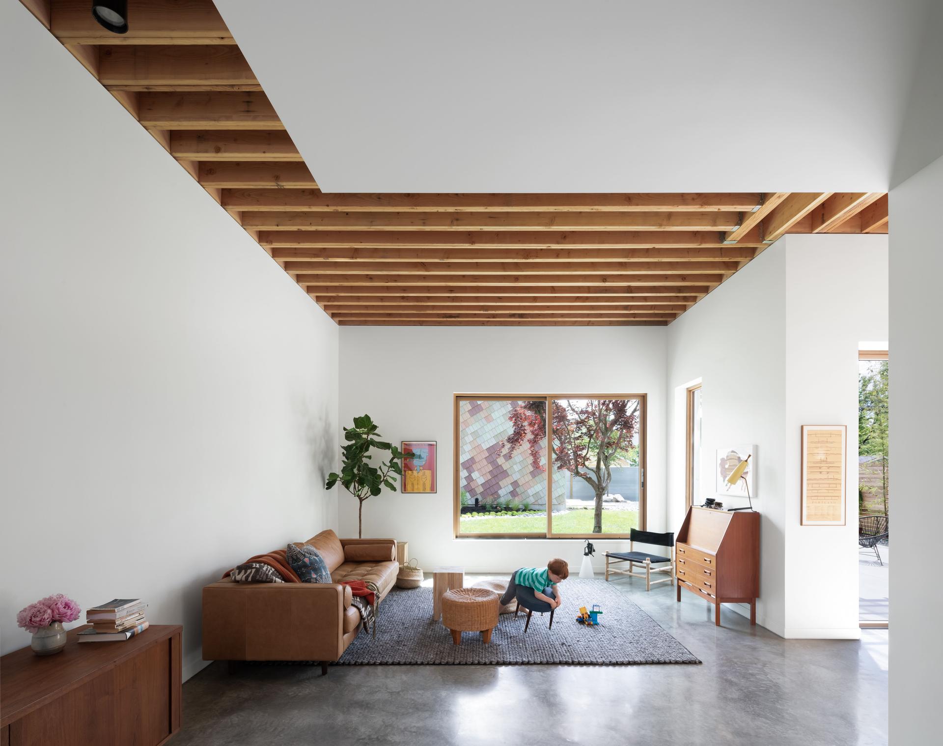 Shift House - image 5