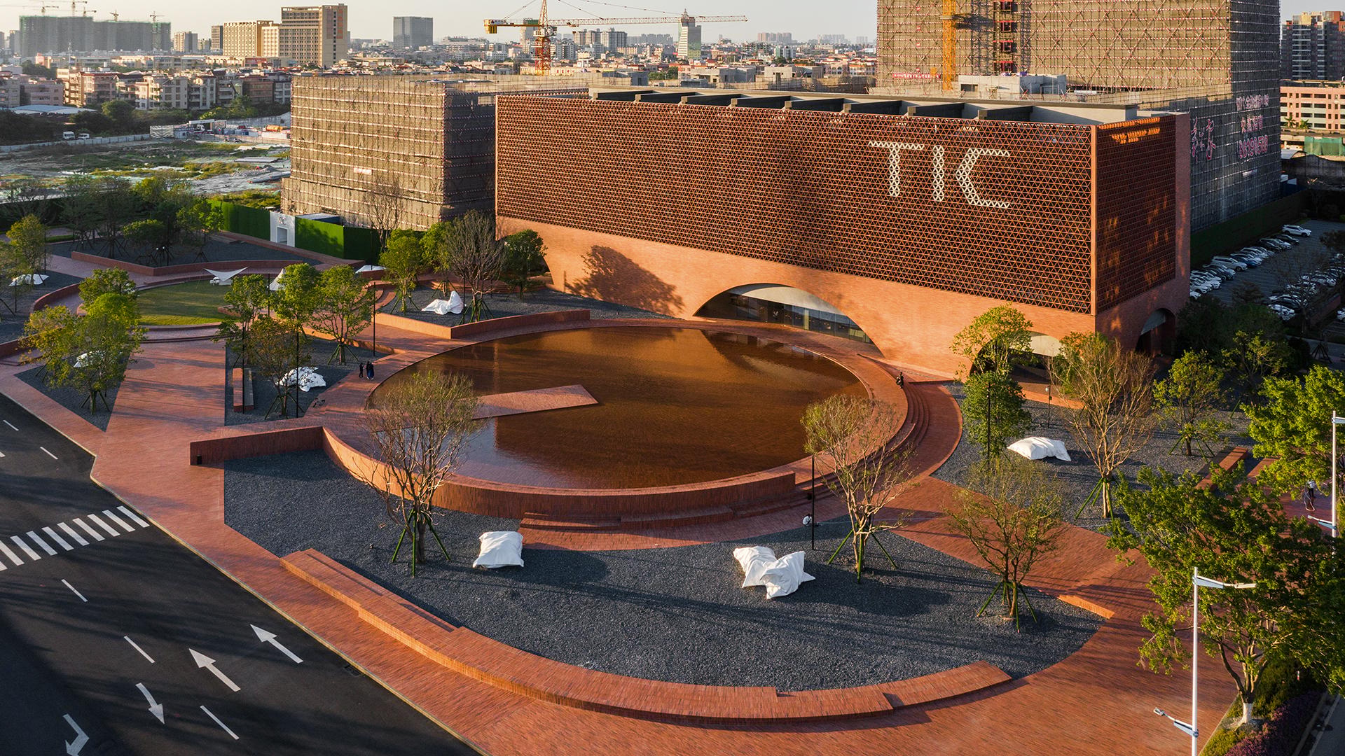 TIC Art Center - image 2