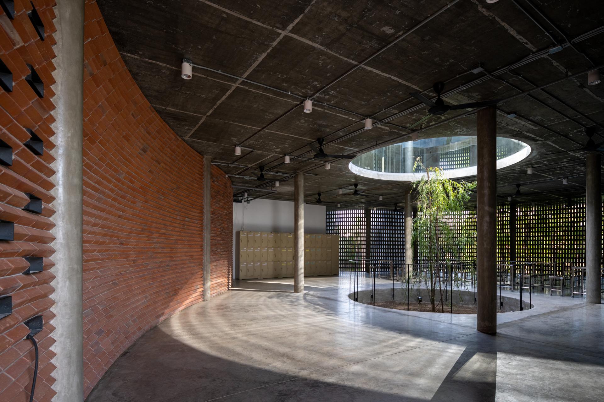 Lorphoonphol rice mill office - image 5