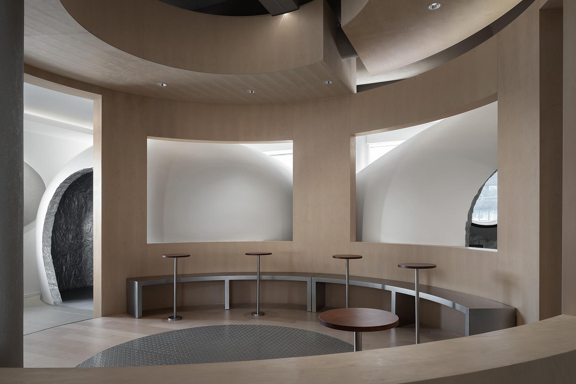 CoCo Tea Coffee Juice shop in Shiquan Street - image 10