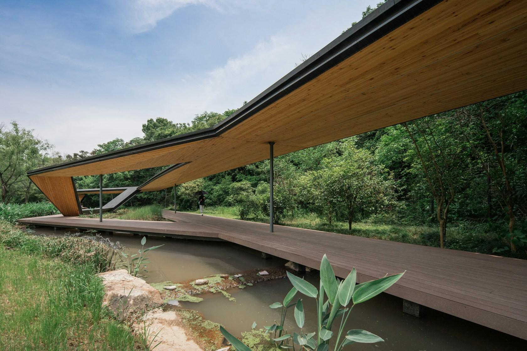 Floating Cornice on the Brook - image 19