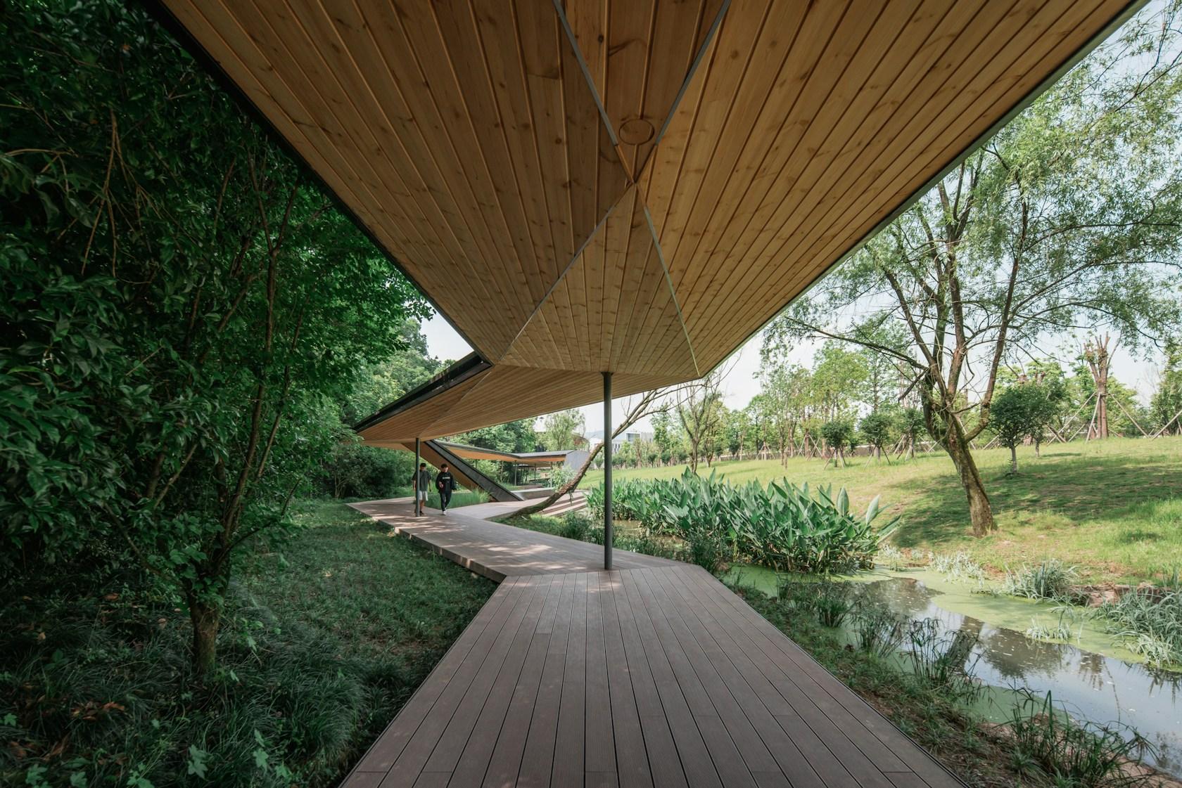 Floating Cornice on the Brook - image 28