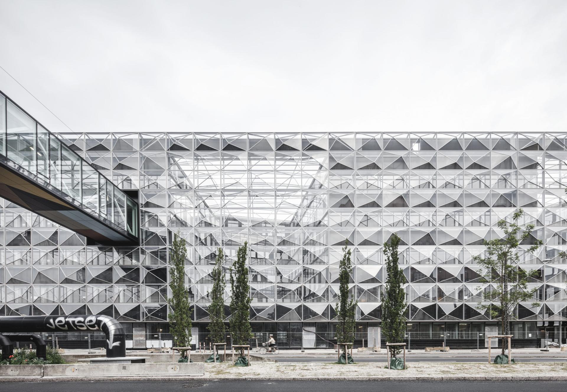 Niels Bohr Building - image 3