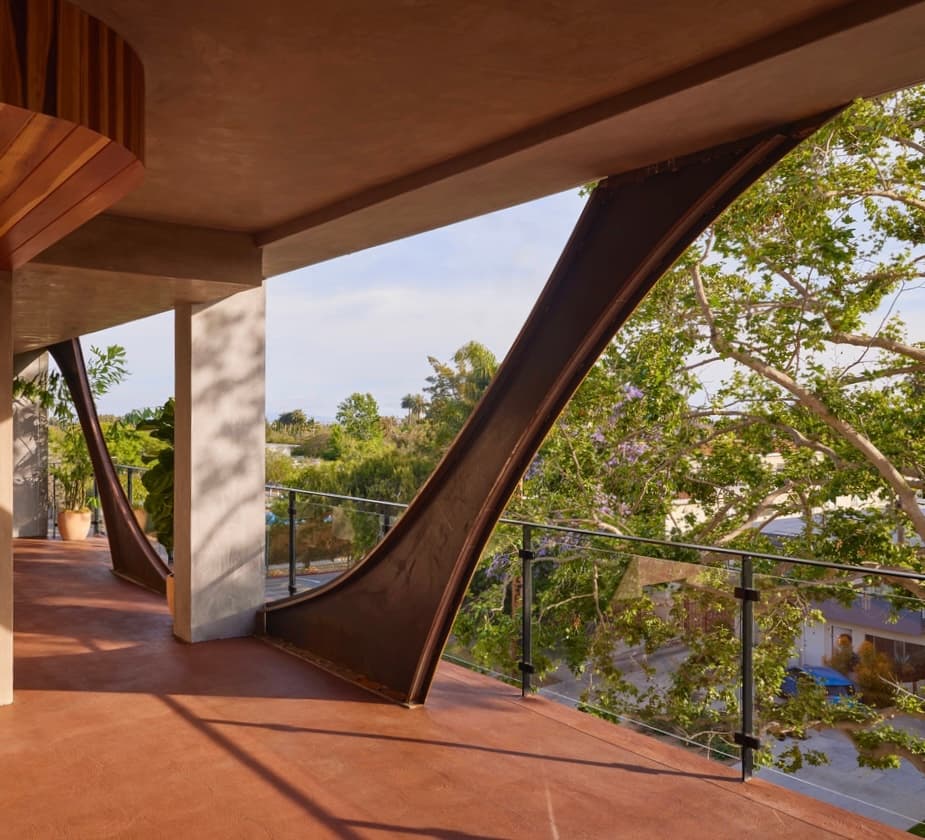 Hide and Seek Apartments - image 11