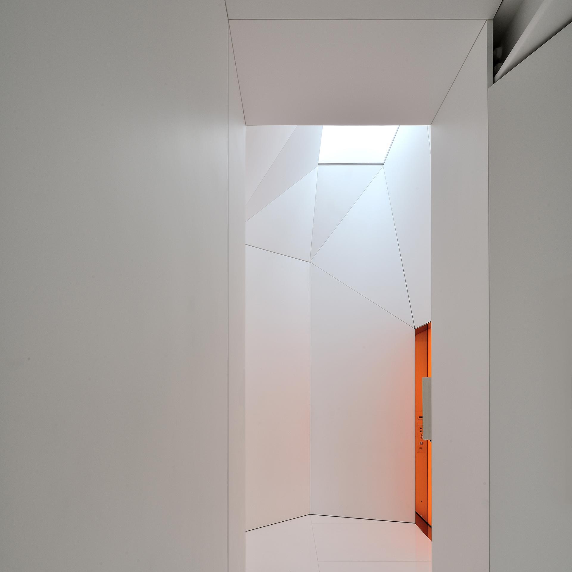 Skyhouse - image 3