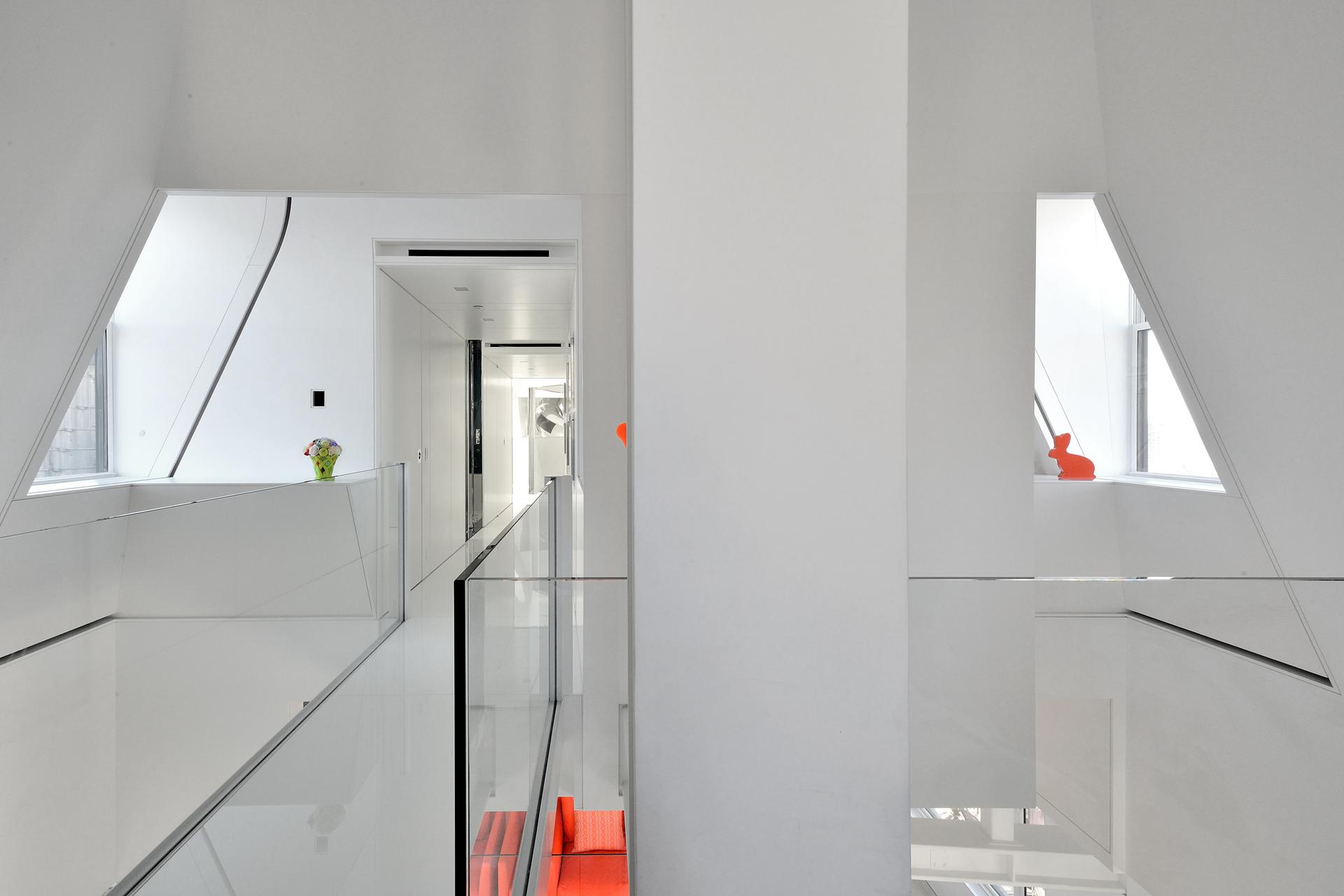 Skyhouse - image 13