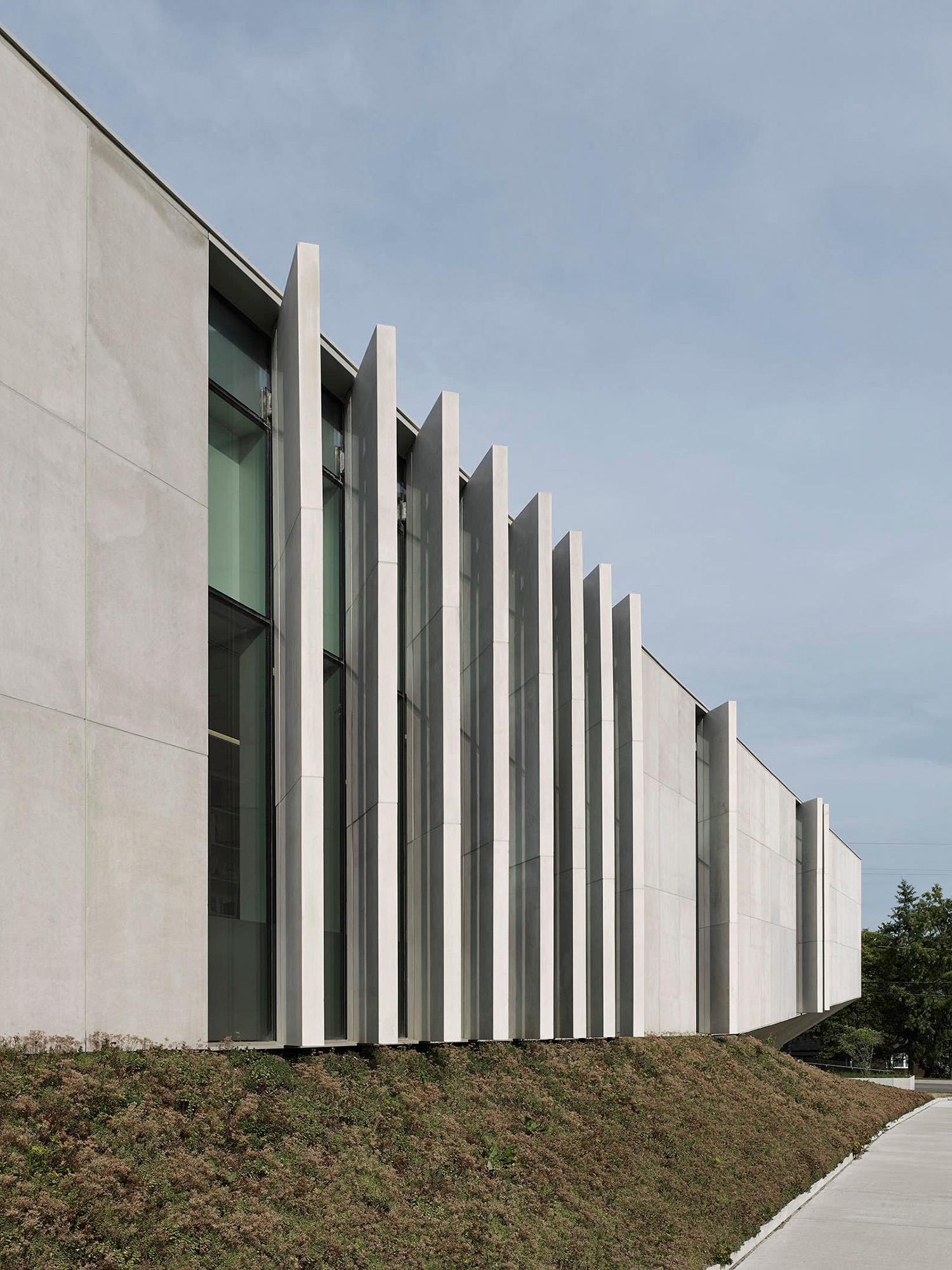 Waterdown Library and Civic Centre - image 9