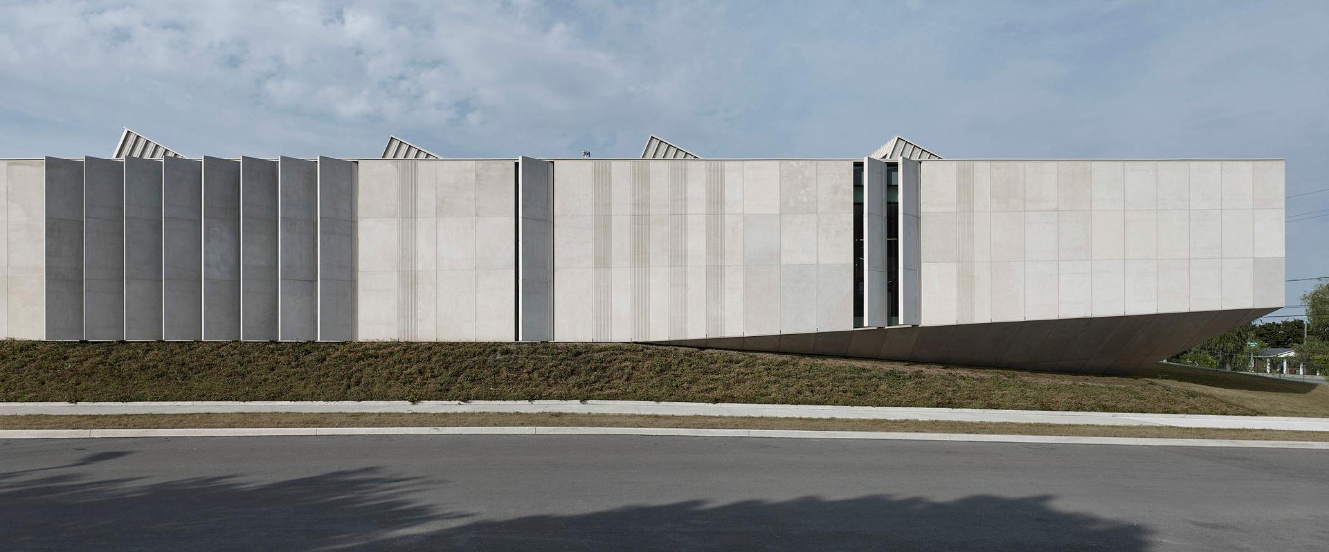 Waterdown Library and Civic Centre - image 8