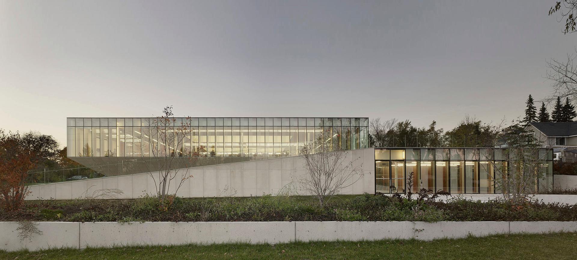 Waterdown Library and Civic Centre - image 11
