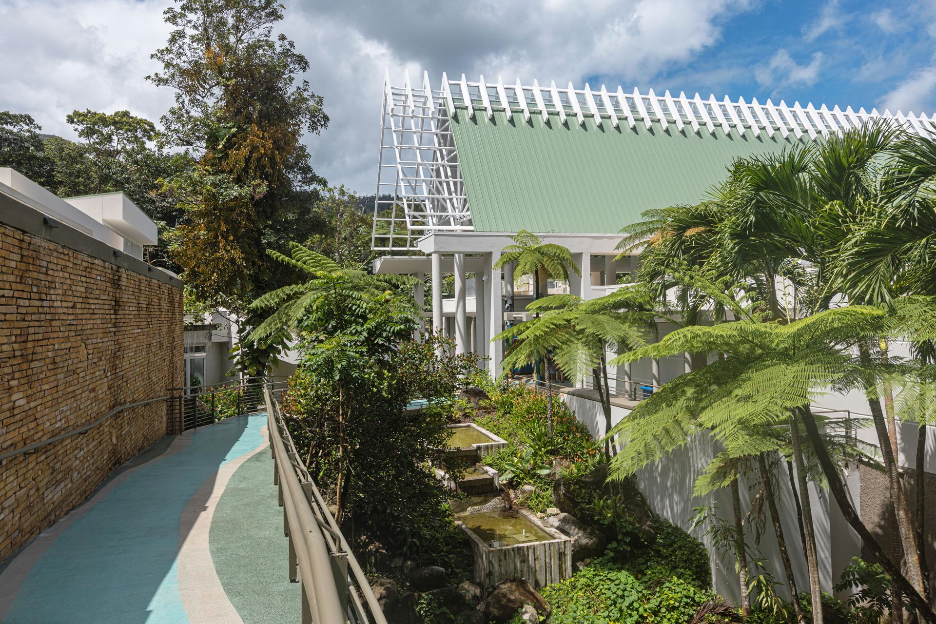 Revitalization of El Portal de El Yunque Visitors Center Building and Site - image 7
