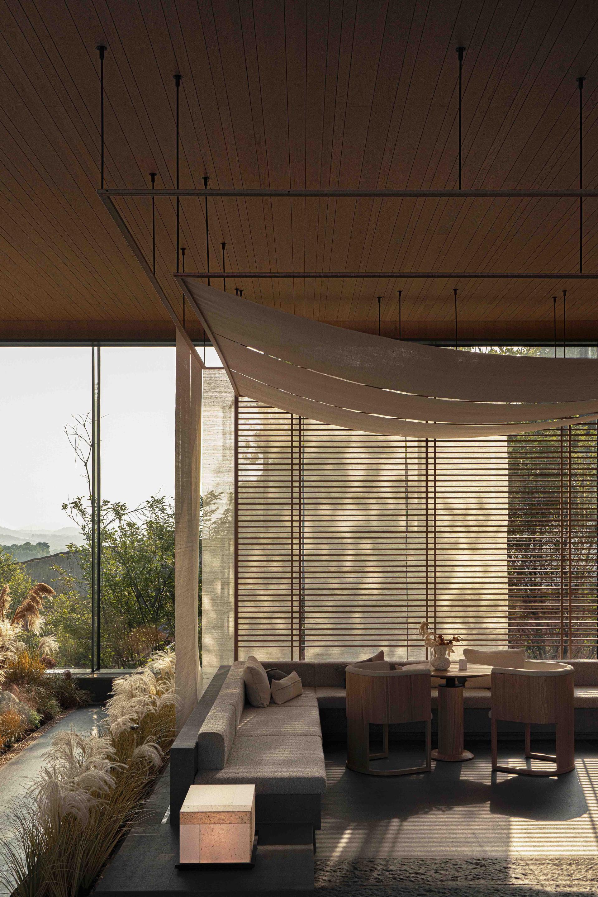 Four Seasons Pavilion - image 13