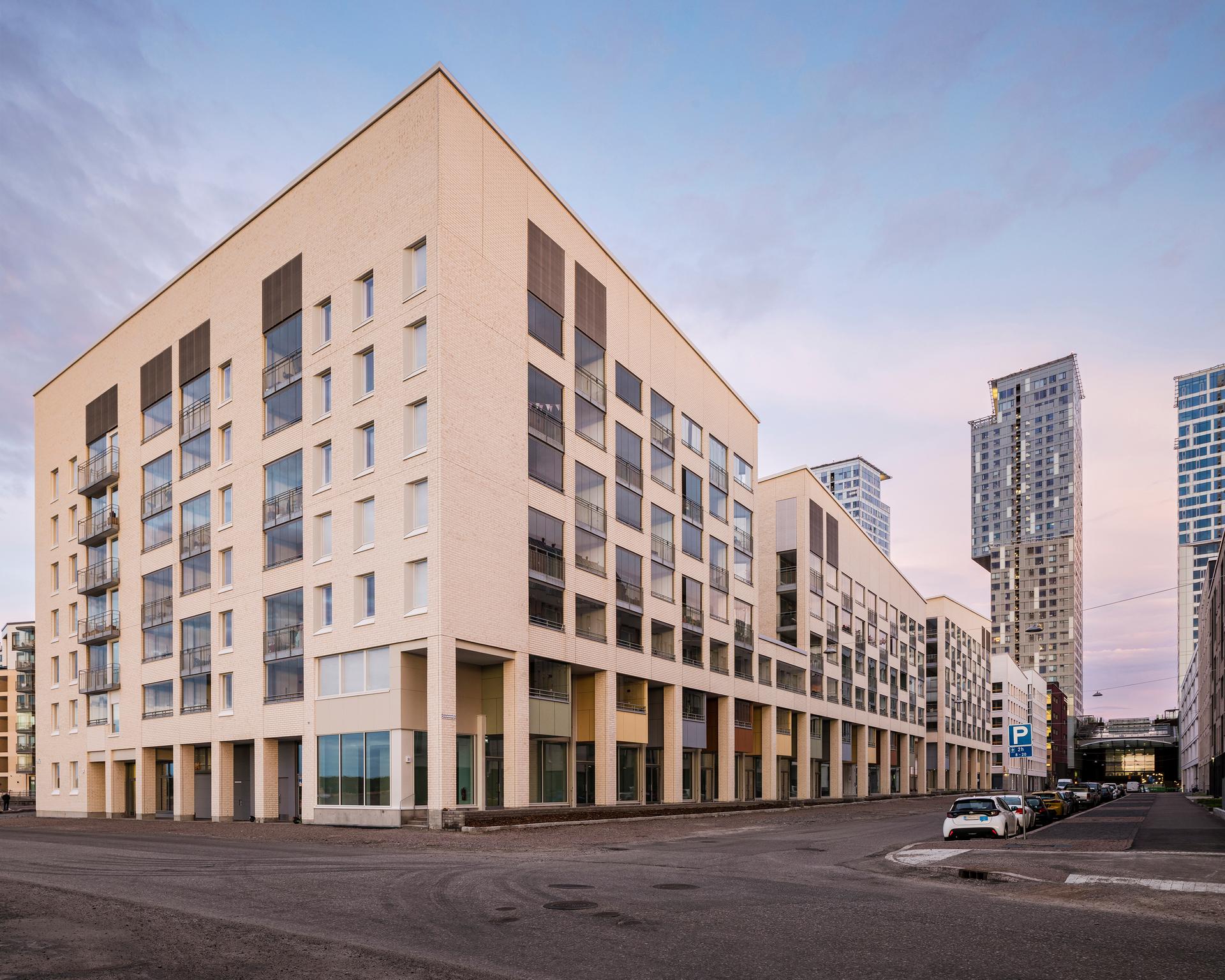 Atrain Housing Block - image 6