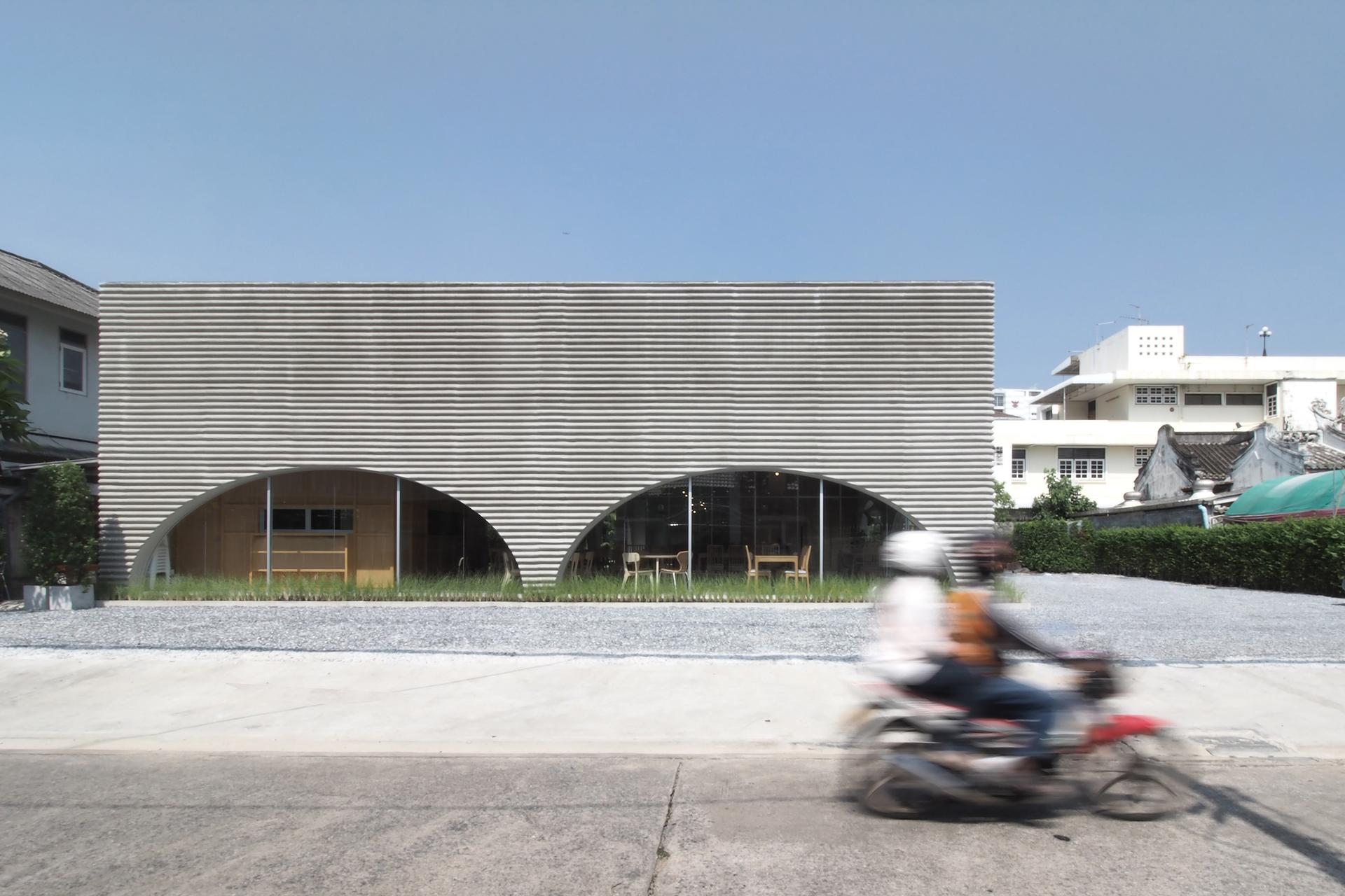 Khao Niao Restaurant + Onda Cafe - image 2