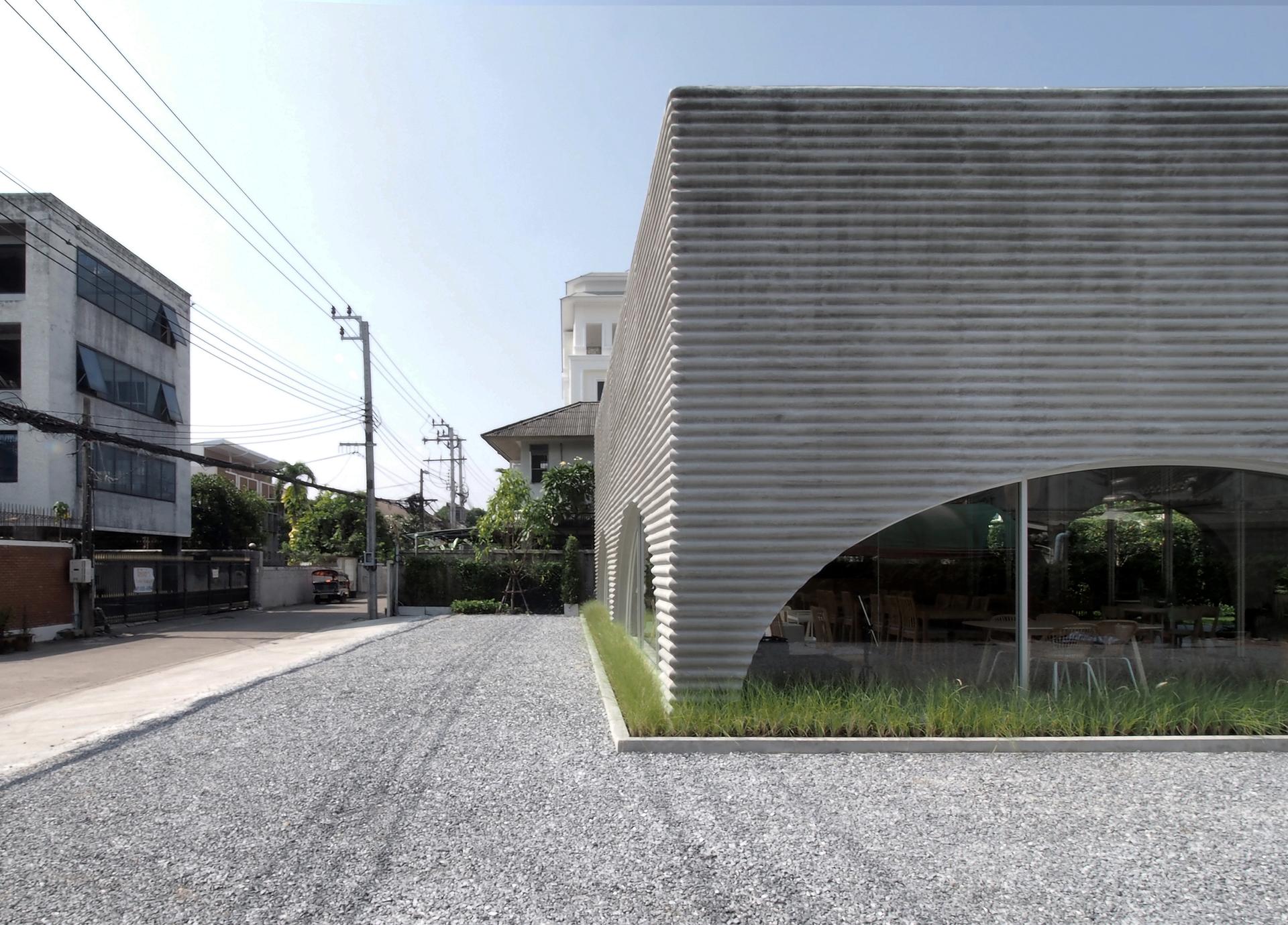 Khao Niao Restaurant + Onda Cafe - image 8