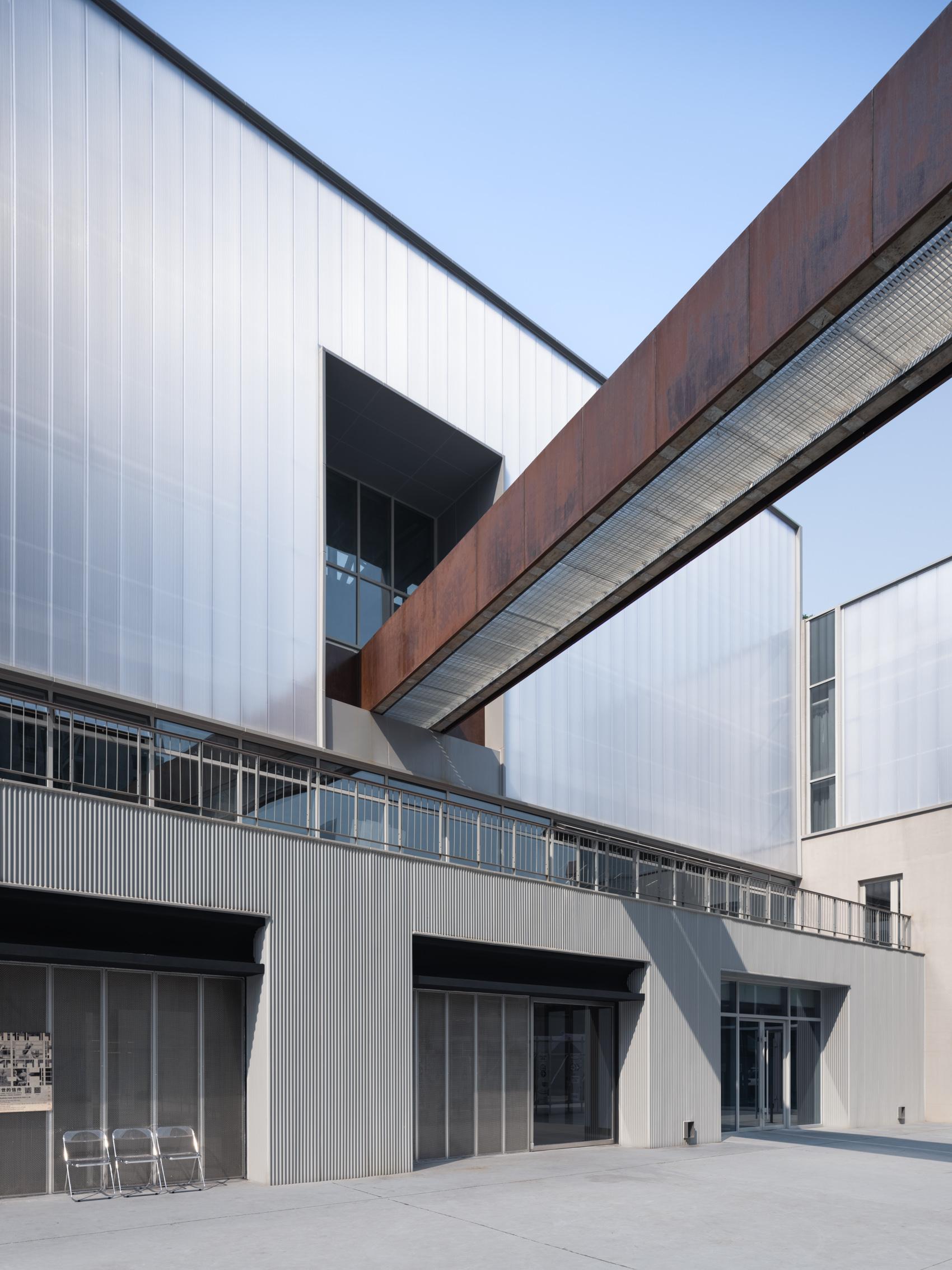 TanArt Community: the Reuse of the Boiler Station at Xi’an Shiyou University - image 12