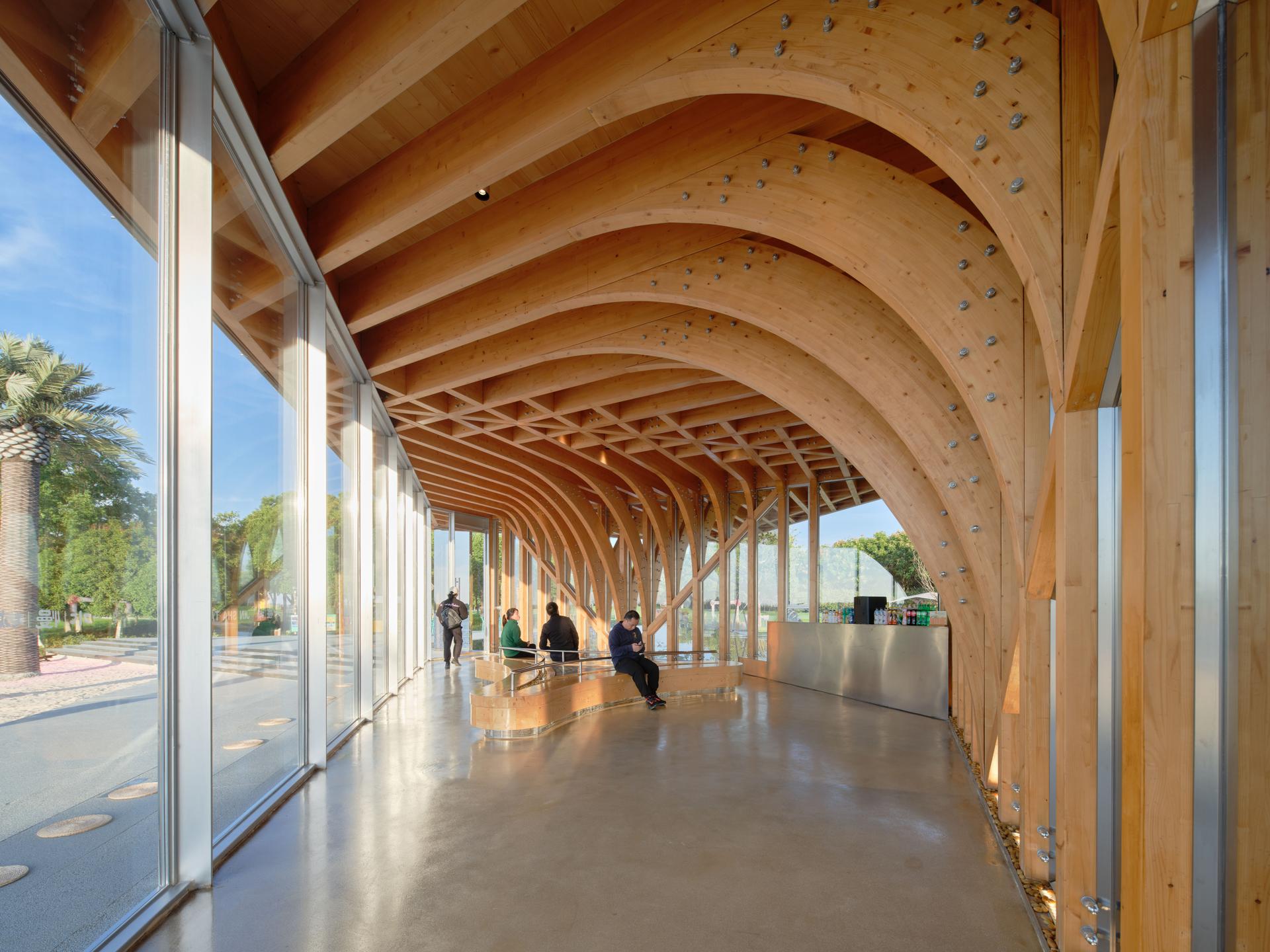 Golden Beach Pavilion in Gucheng Lake - image 7