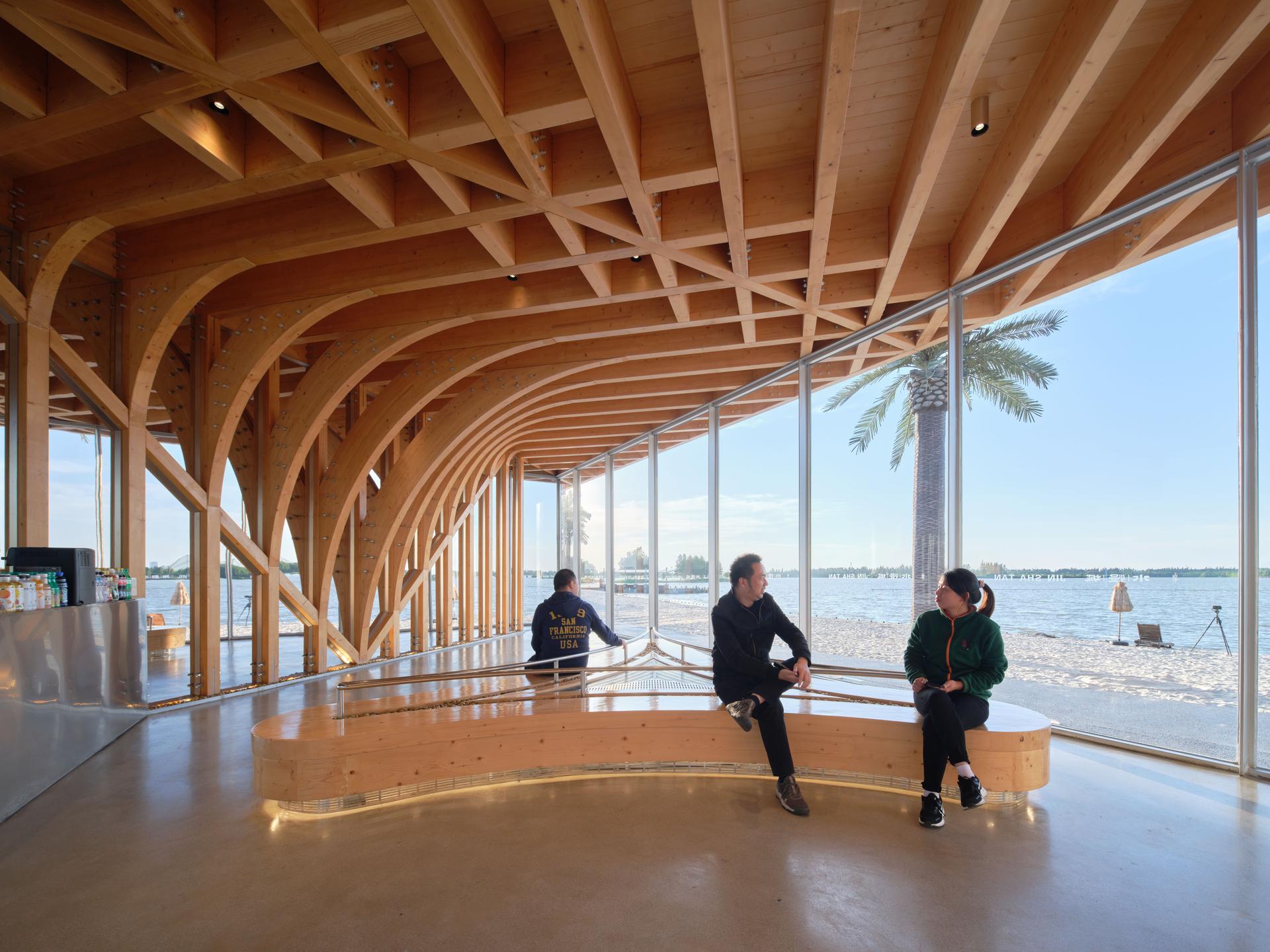 Golden Beach Pavilion in Gucheng Lake - image 5