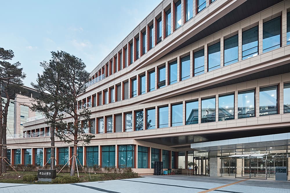National Assembly Communication Building - image 11