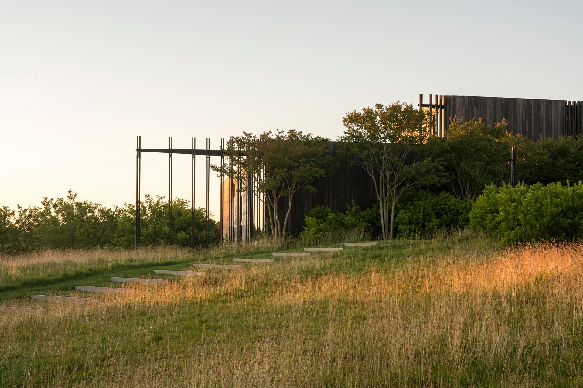 Jule Pond - image 4