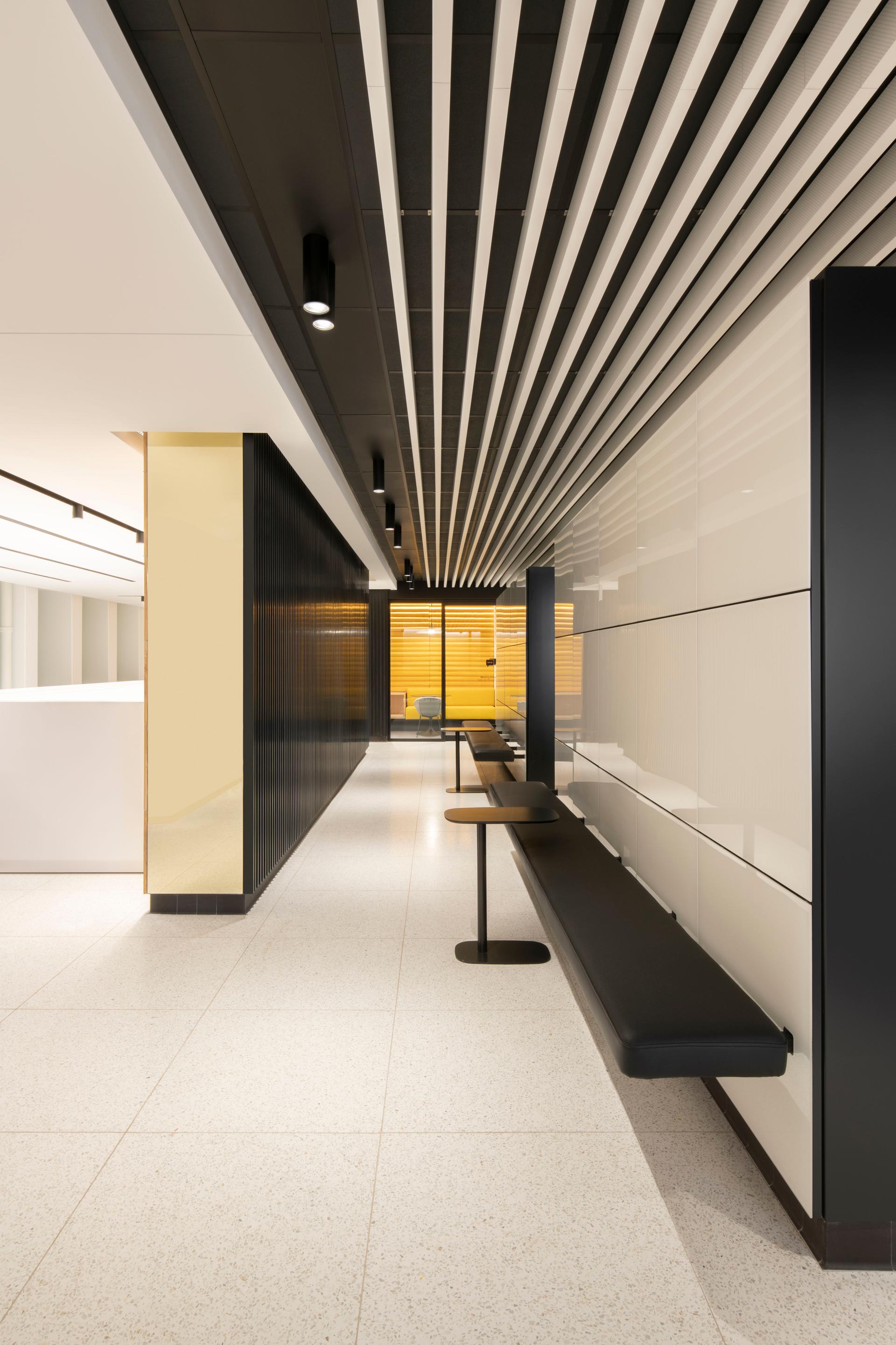Ottawa Train Station and Via Rail Business Lounge - image 13