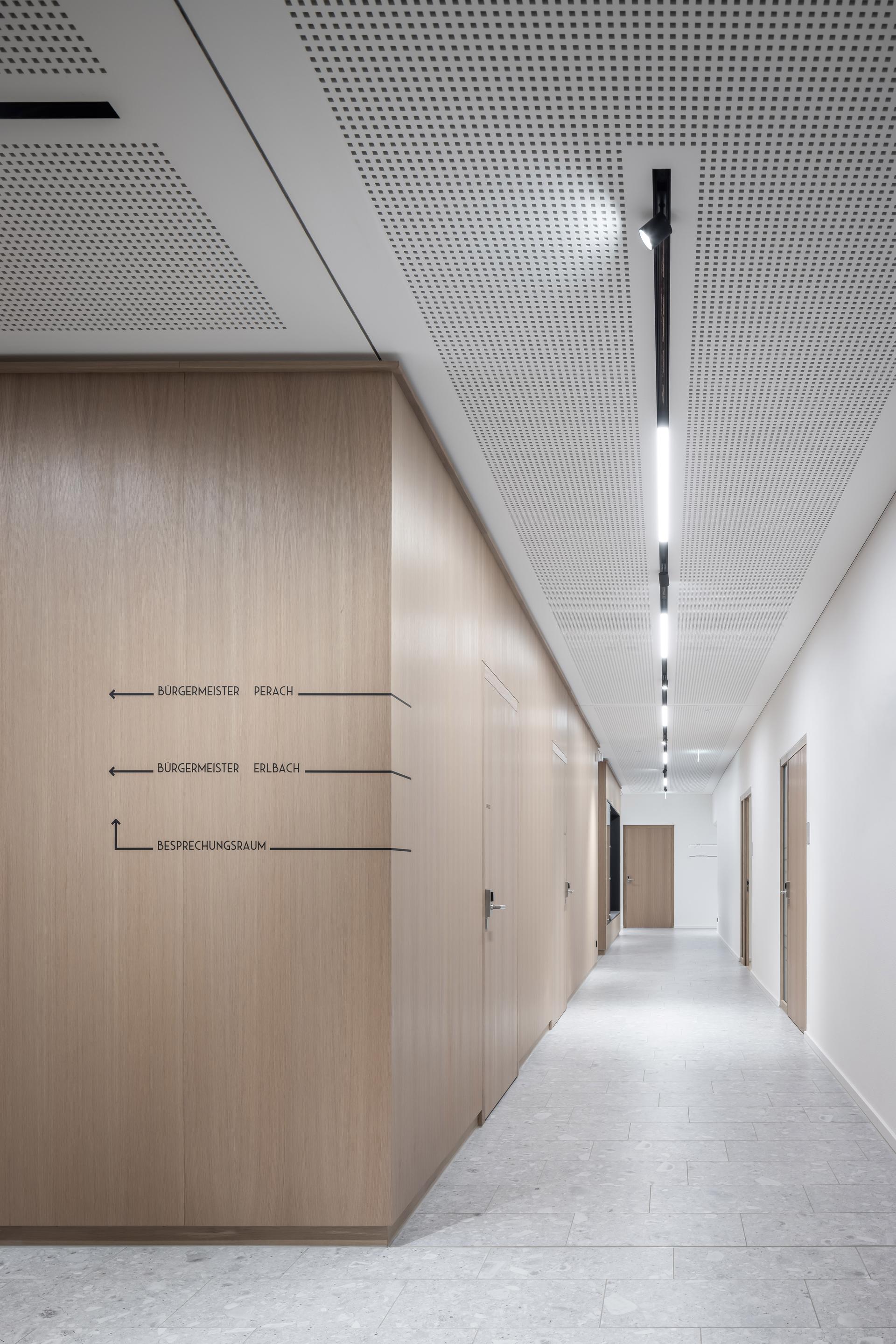 City Hall Reischach - image 13