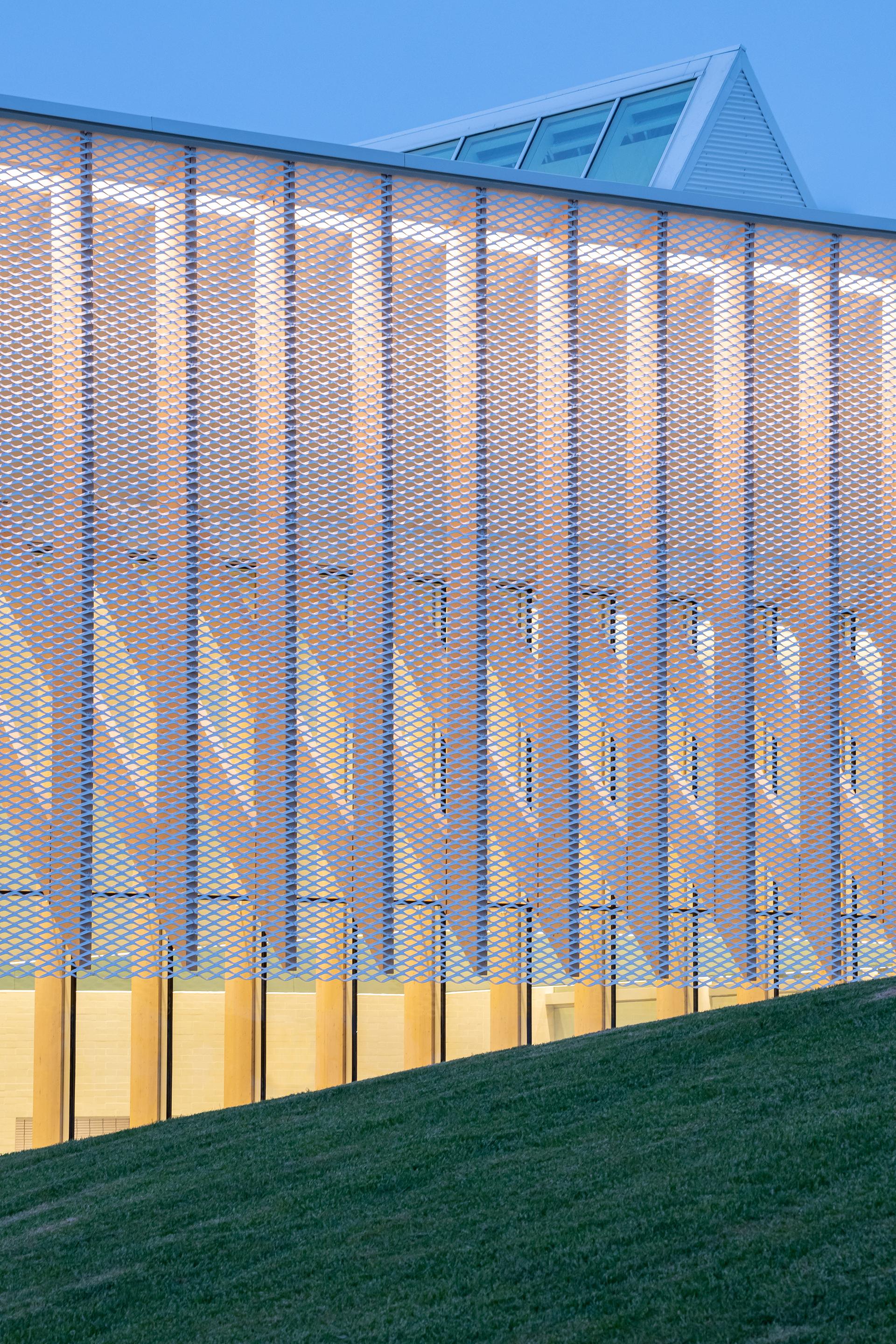 Churchill Meadows Community Centre and Sports Park - image 5