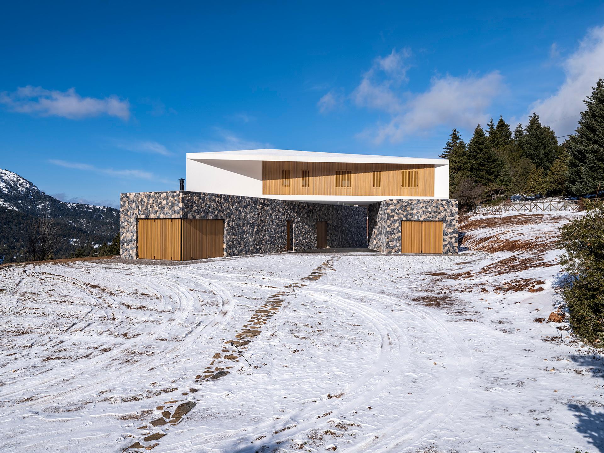 Snowfall House - image 2
