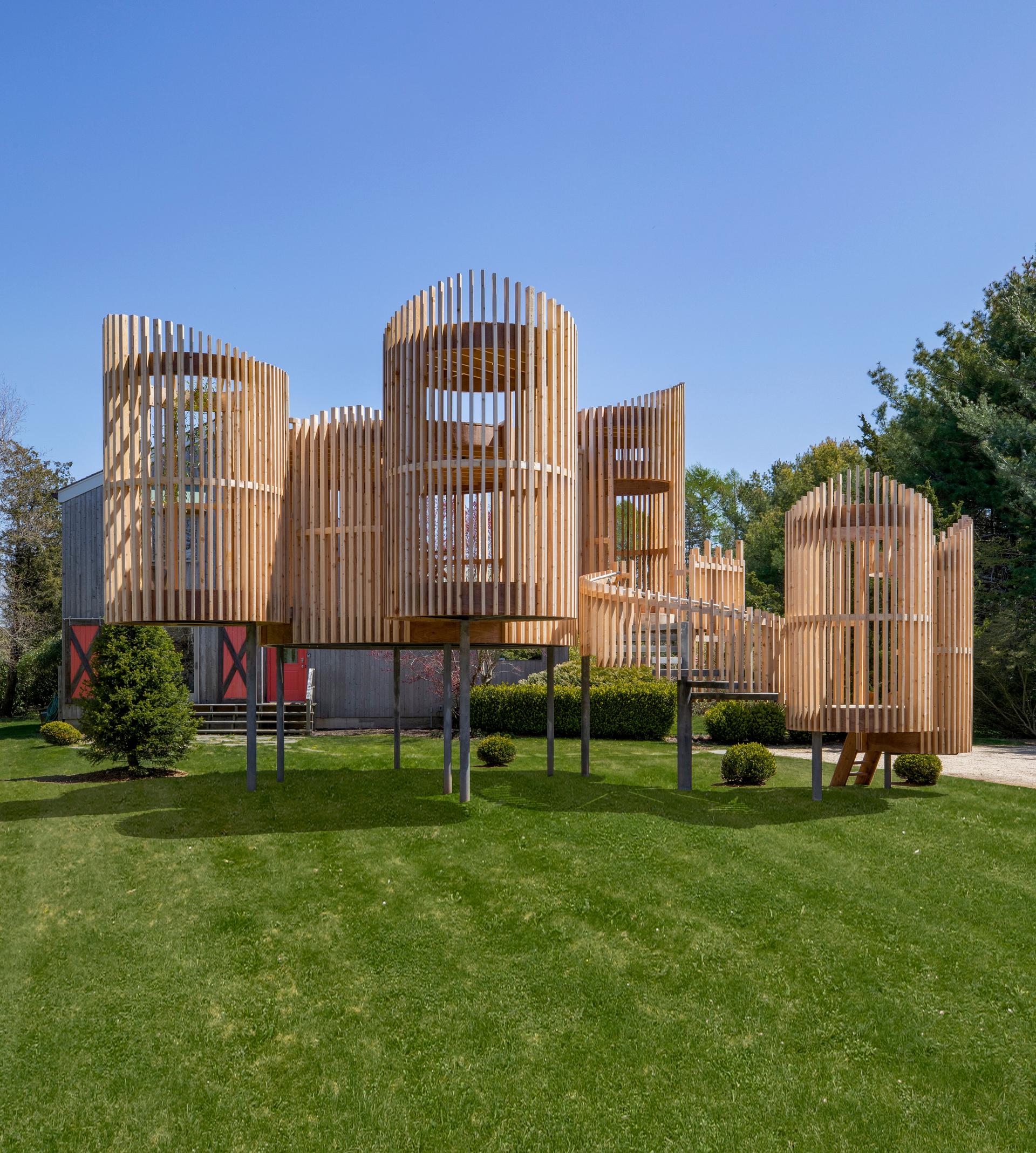 Outside-in pavilion - image 14