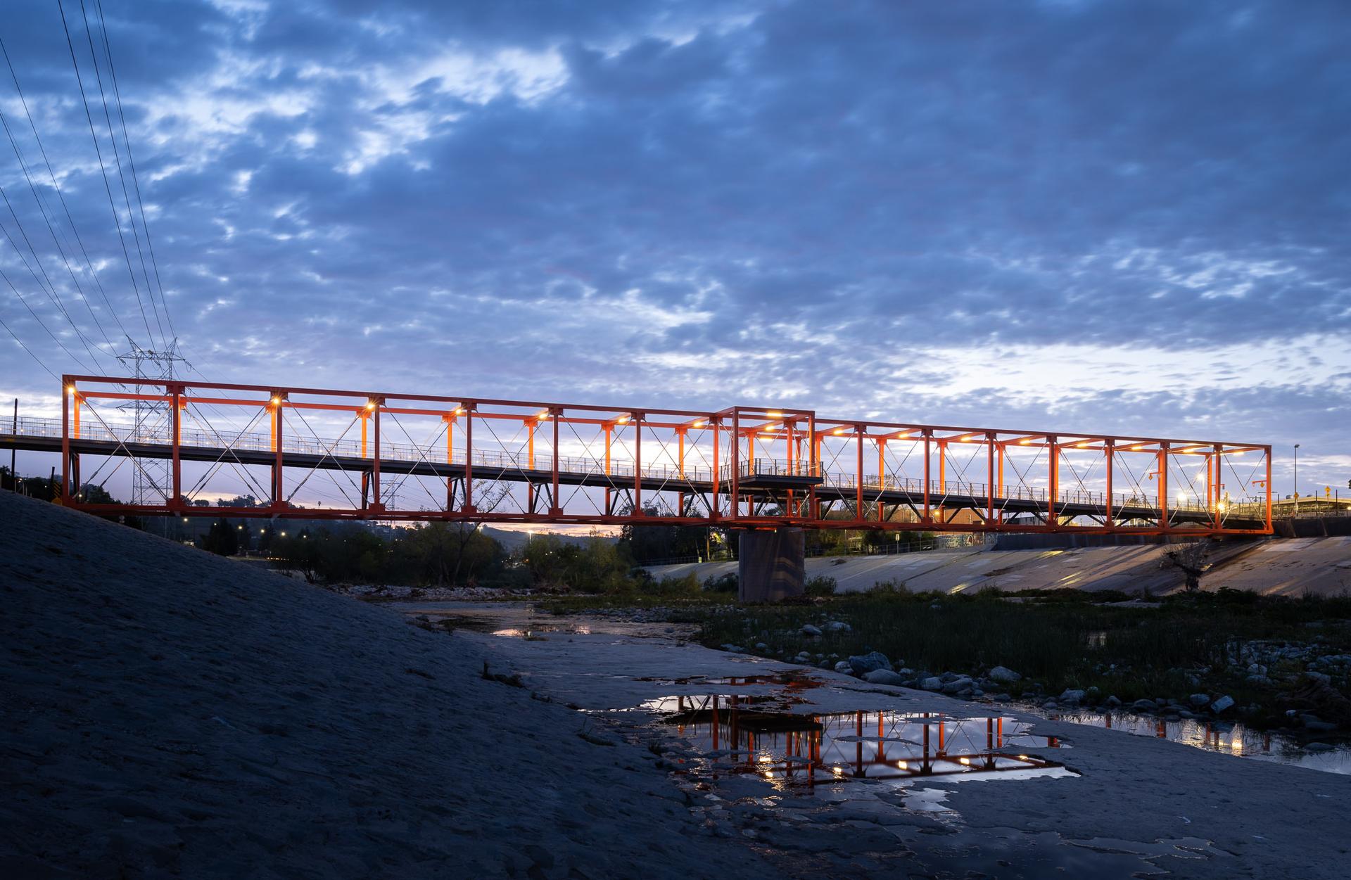 Rumblefish - Taylor Yard Bicycle and Pedestrian Bridge - image 11