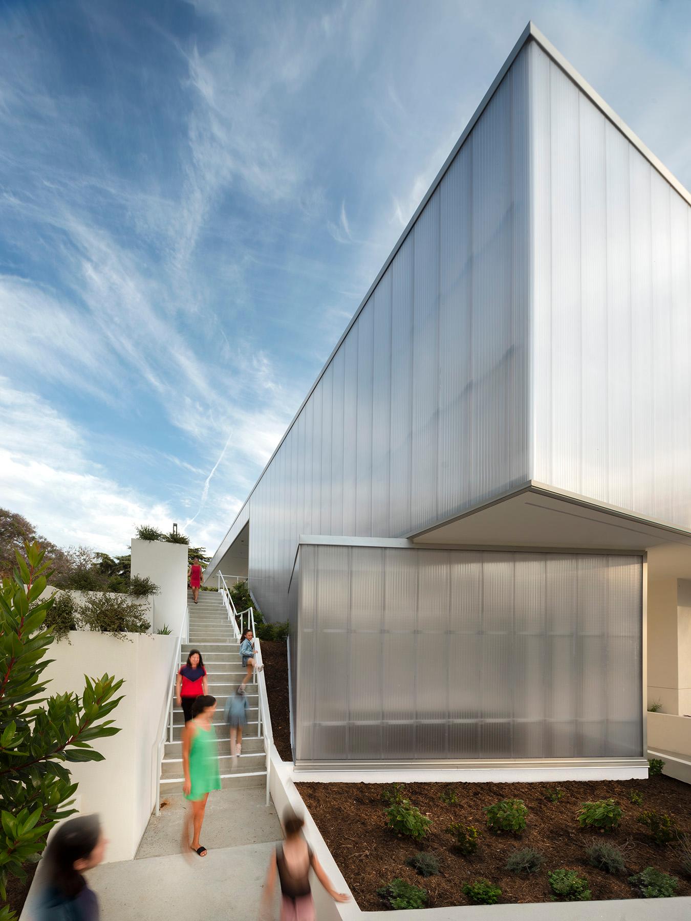 Glorya Kaufman Performing Arts Center - image 3