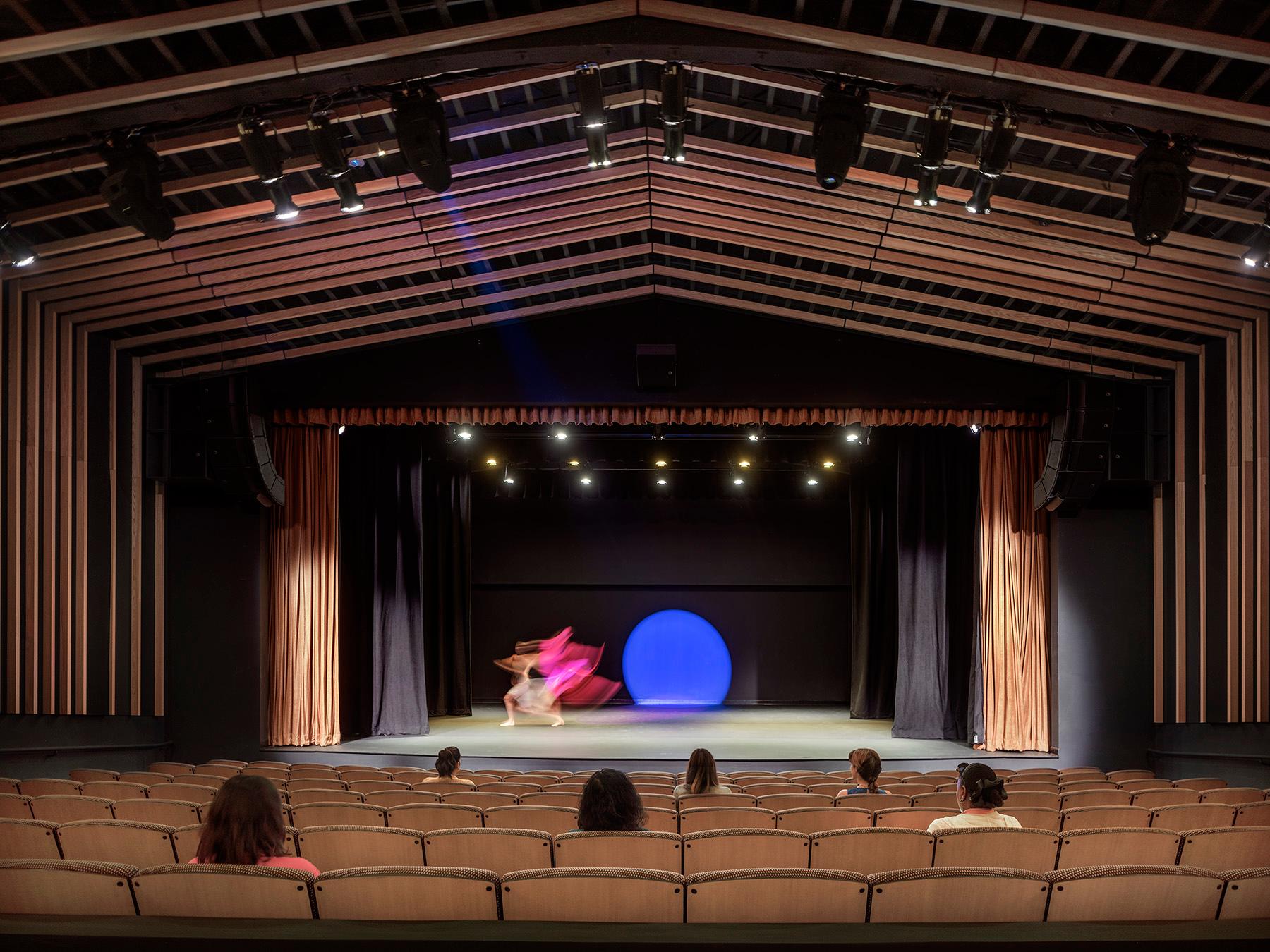 Glorya Kaufman Performing Arts Center - image 7