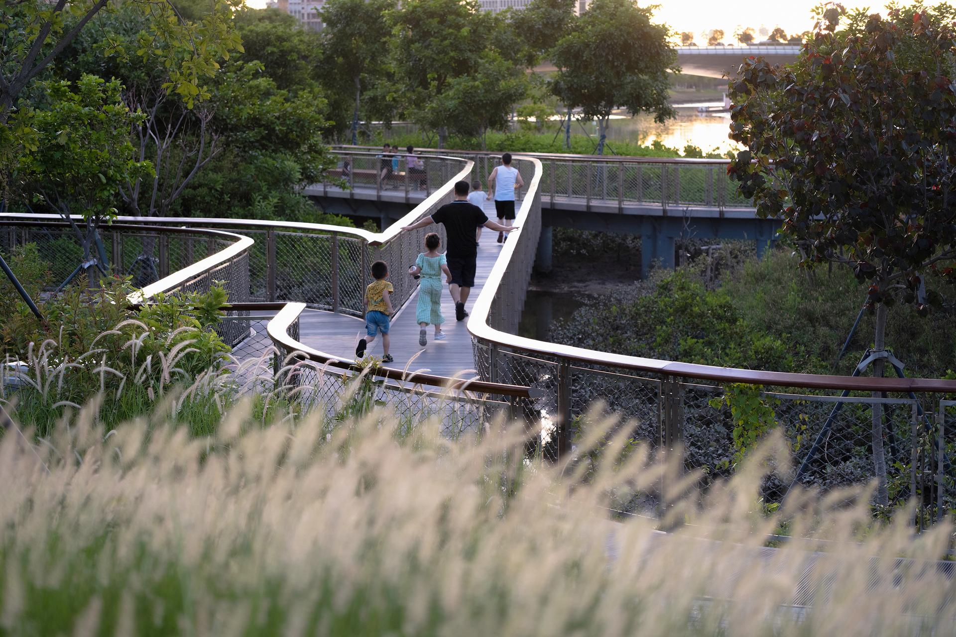 Qianhai's Guiwan Park - image 8