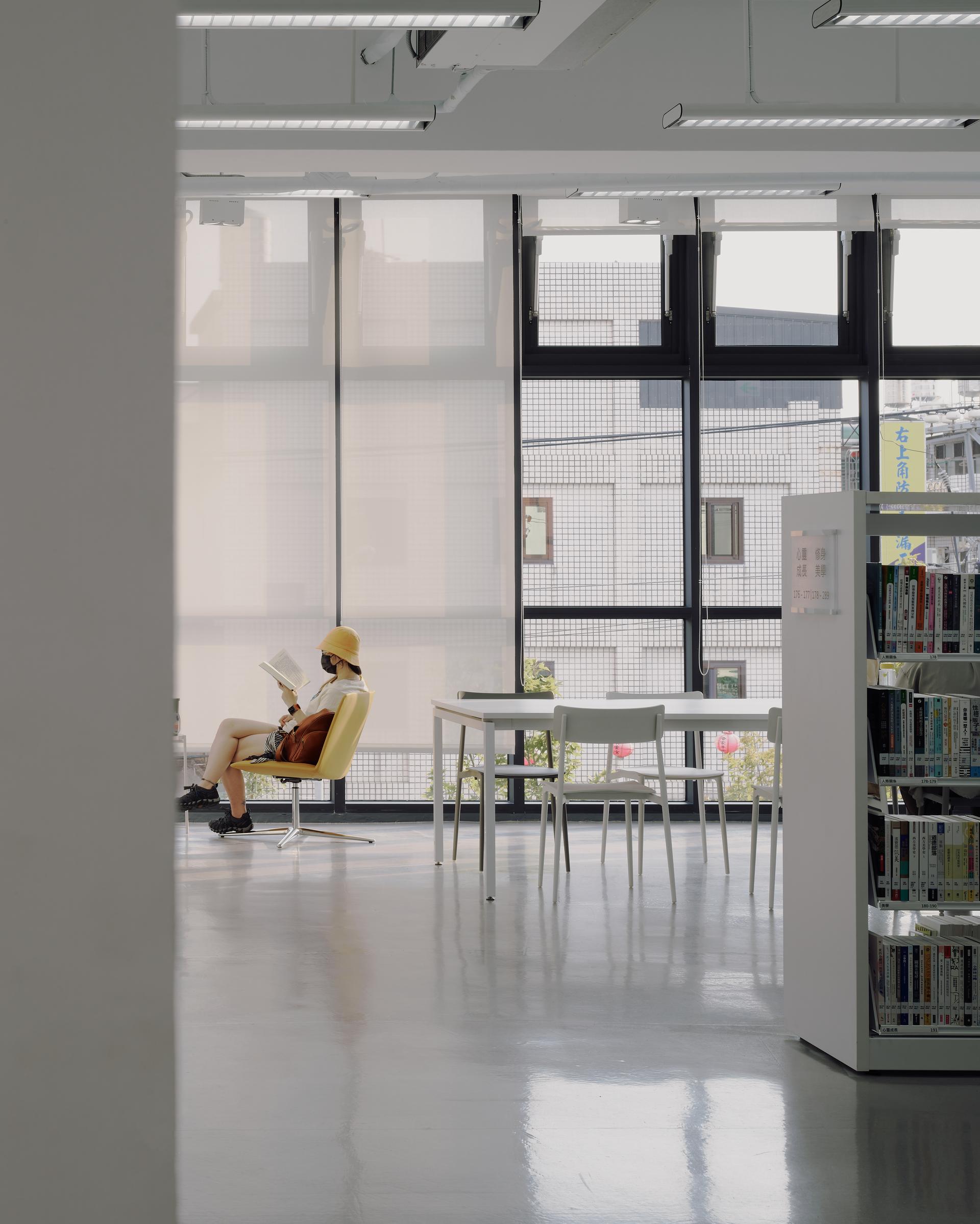 Shangfeng Public Library and School Gymnasium - image 20