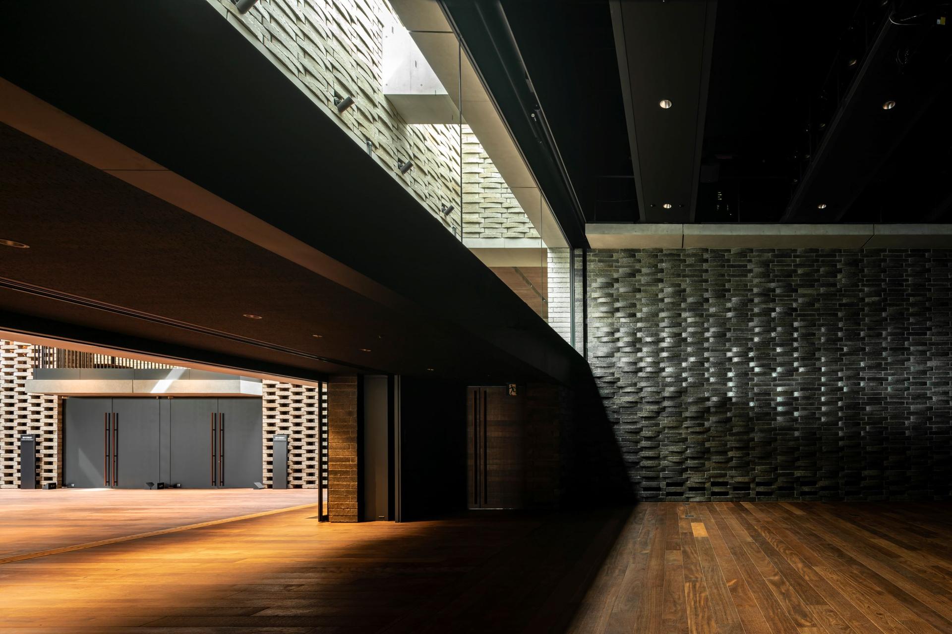 Hirakata Performing & Visual Arts Center - image 11