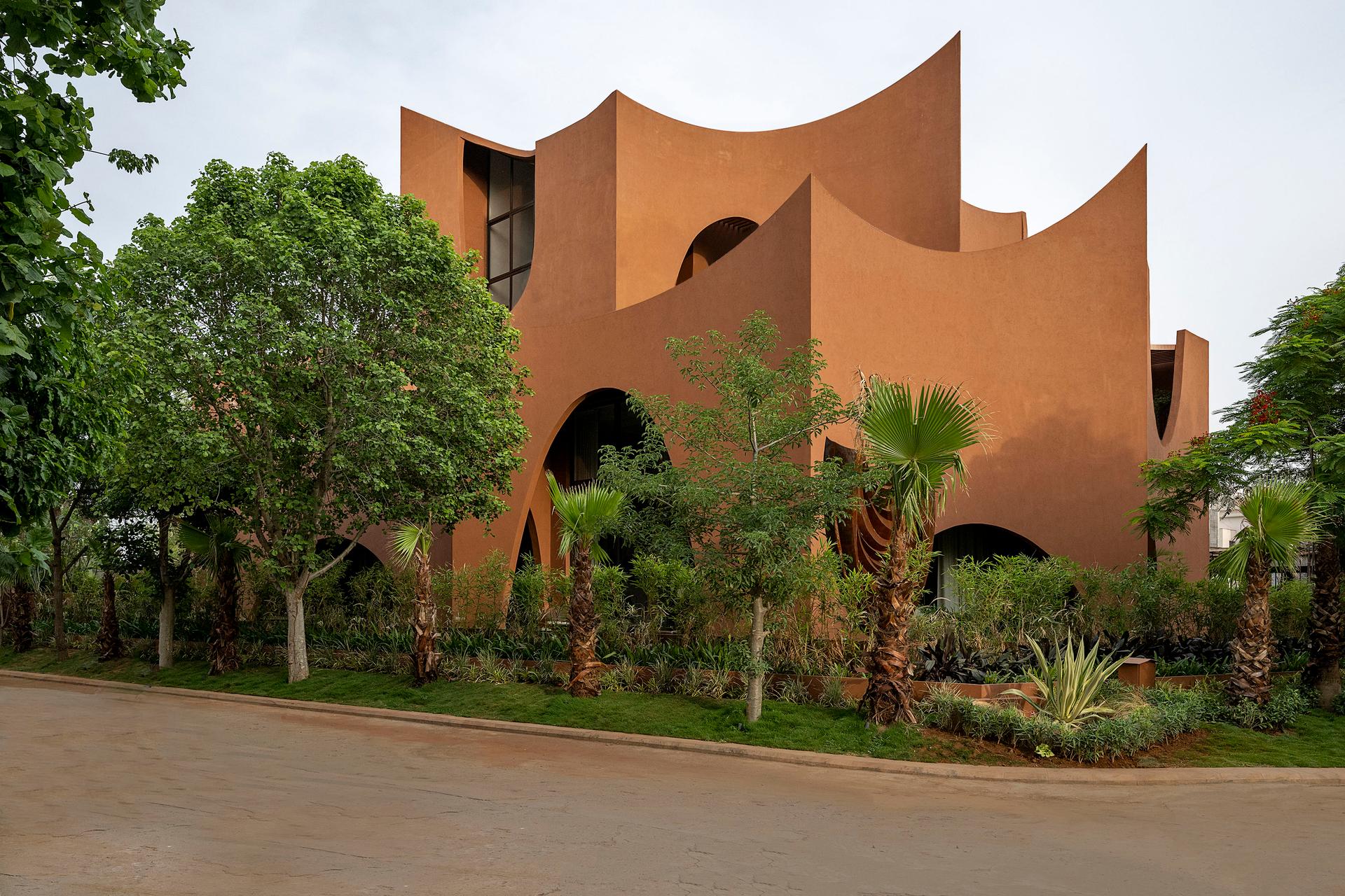 MIRAI HOUSE OF ARCHES - image 4