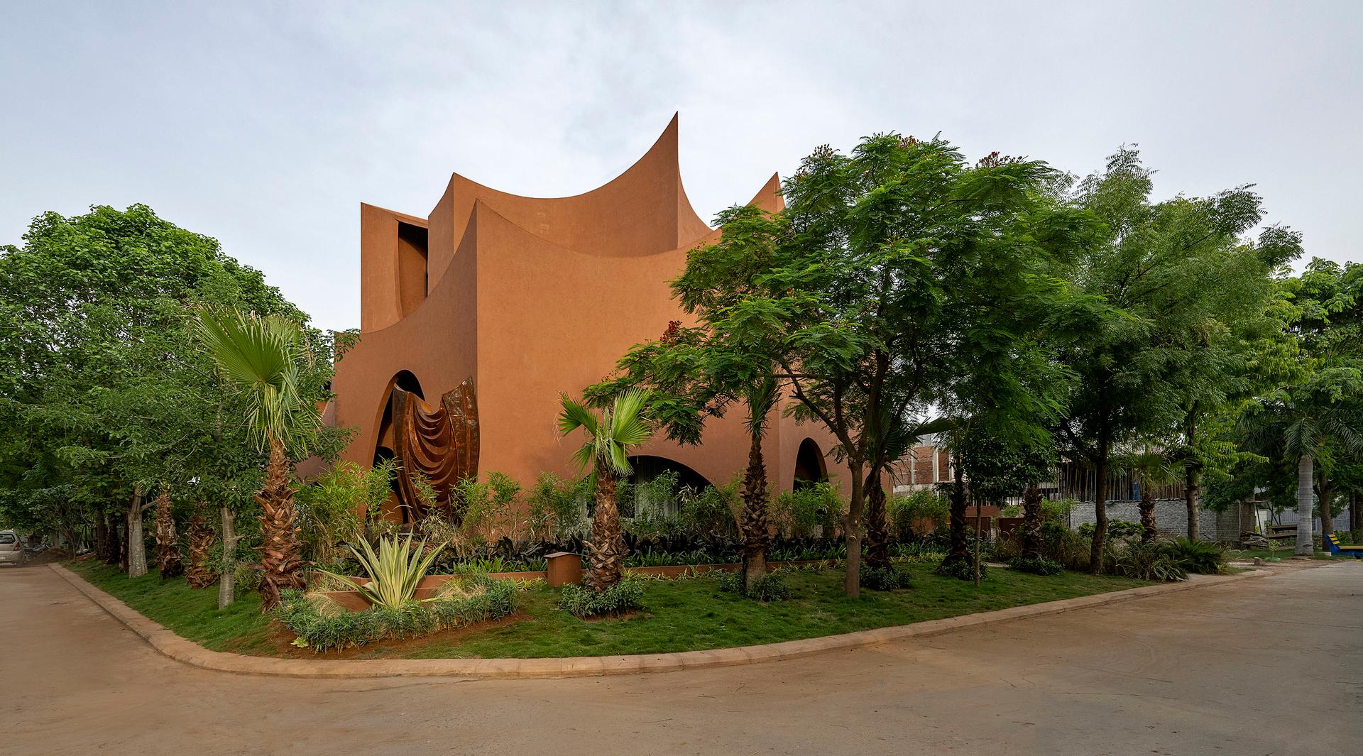MIRAI HOUSE OF ARCHES - image 5