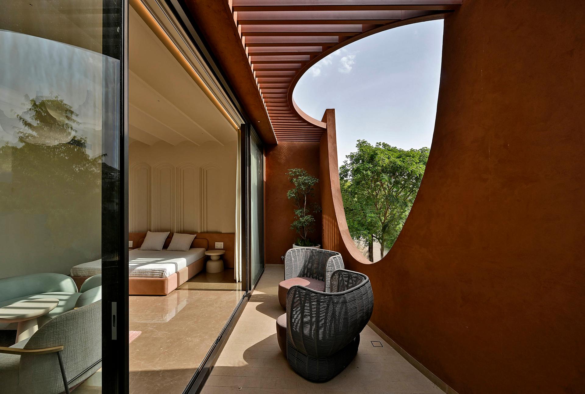 MIRAI HOUSE OF ARCHES - image 14