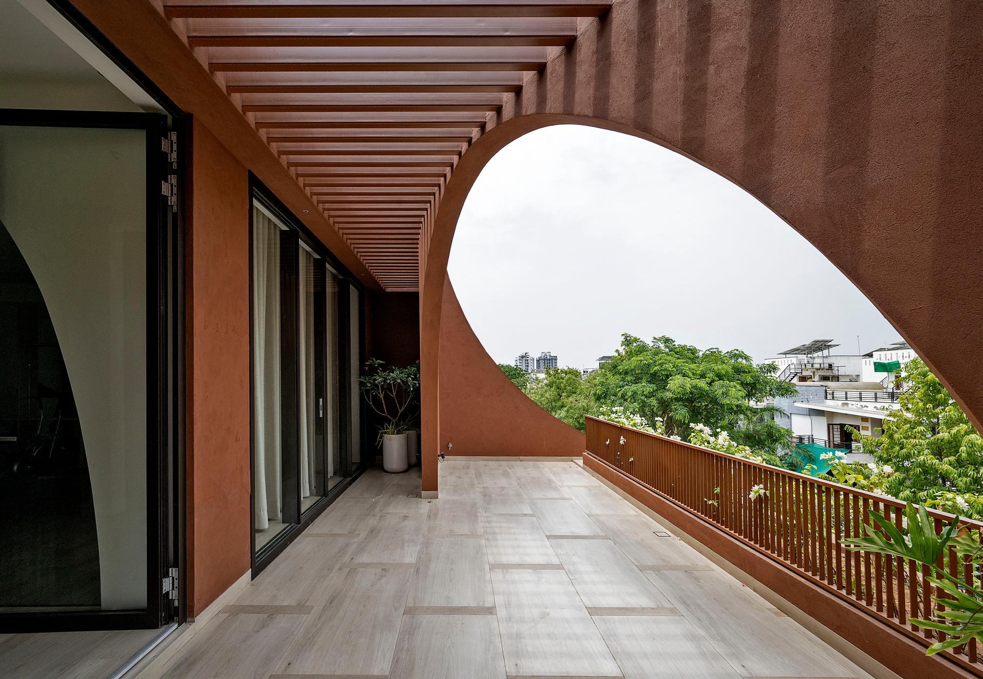 MIRAI HOUSE OF ARCHES - image 20