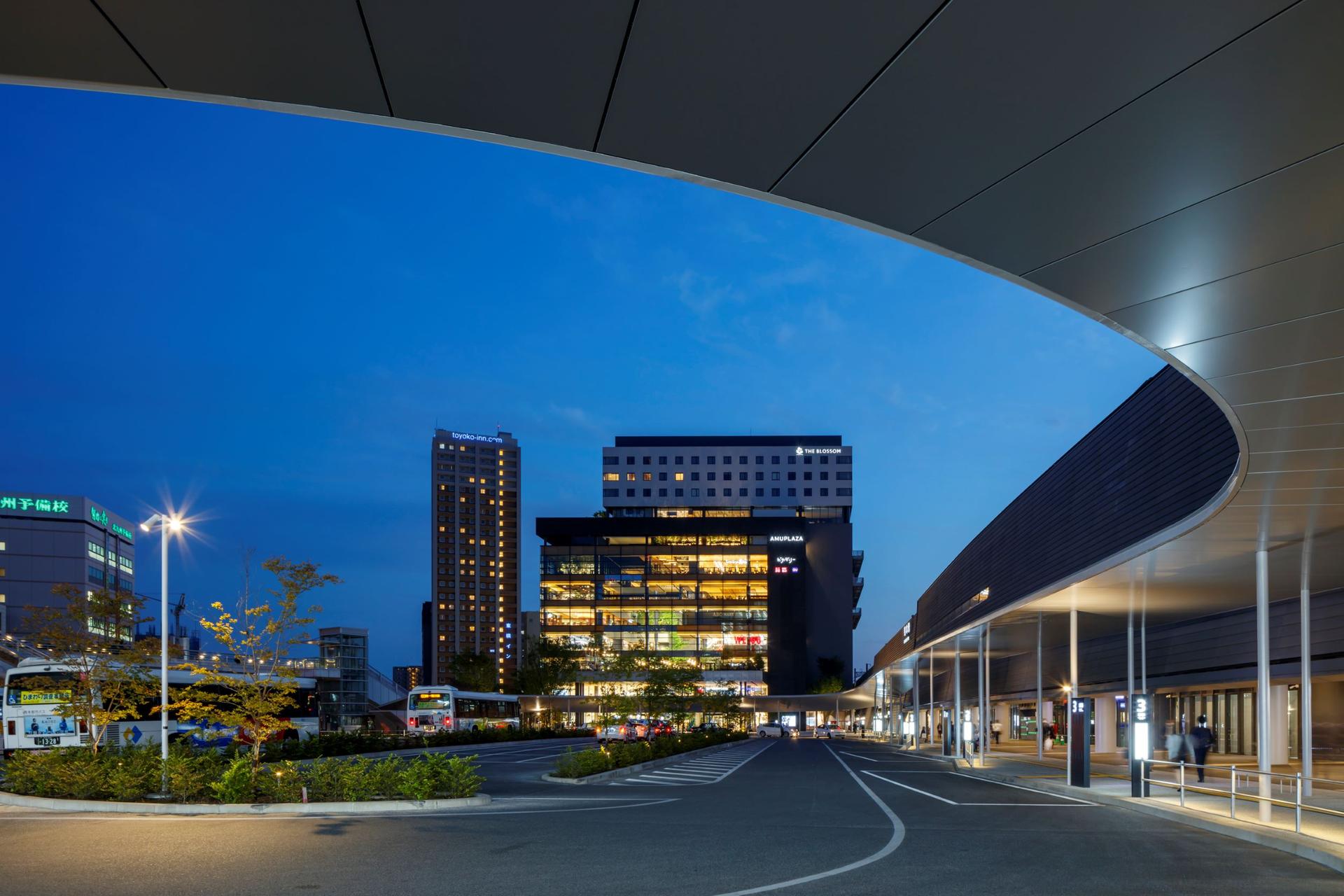 JR Kumamoto Railway Station Building - image 7