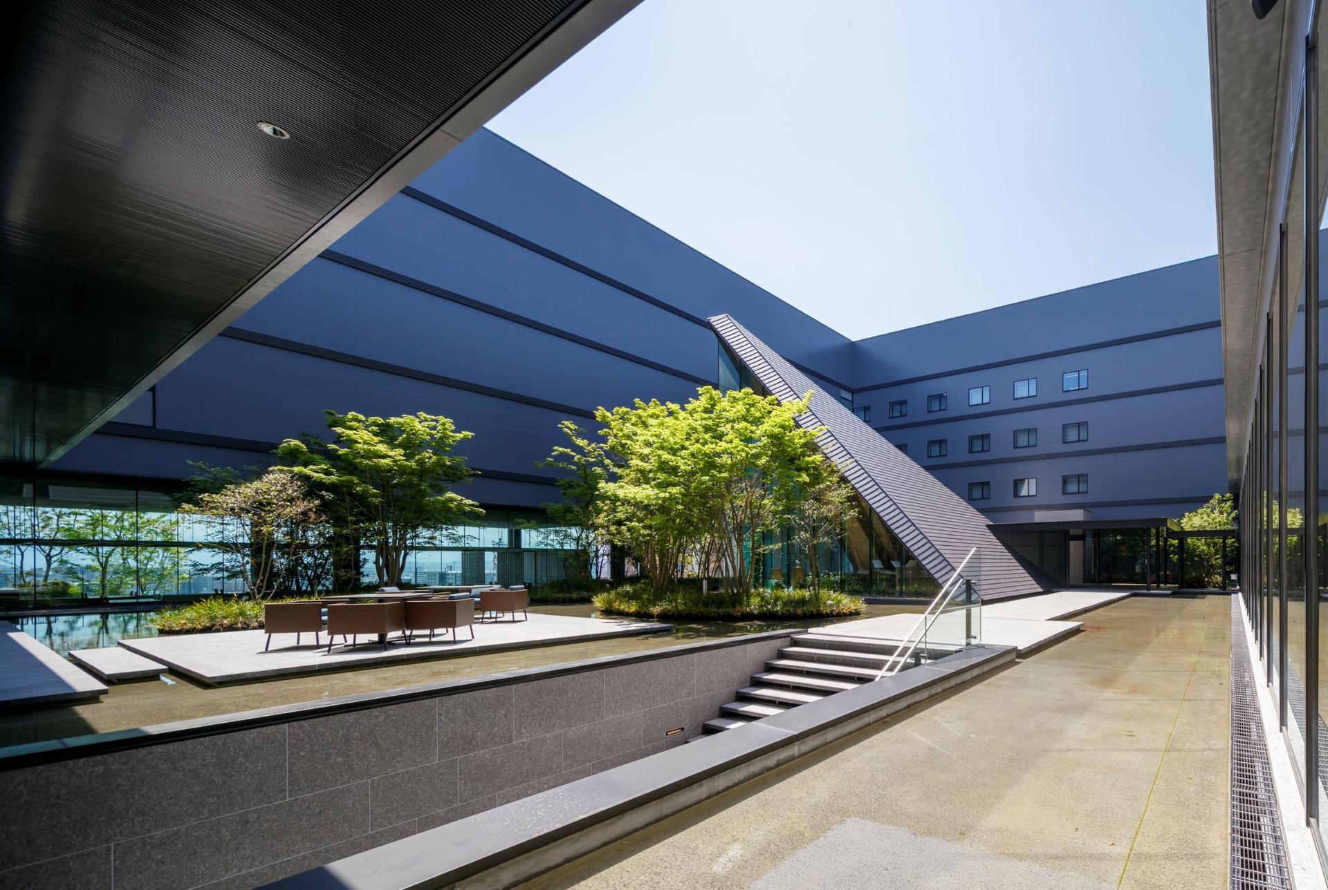 JR Kumamoto Railway Station Building - image 27